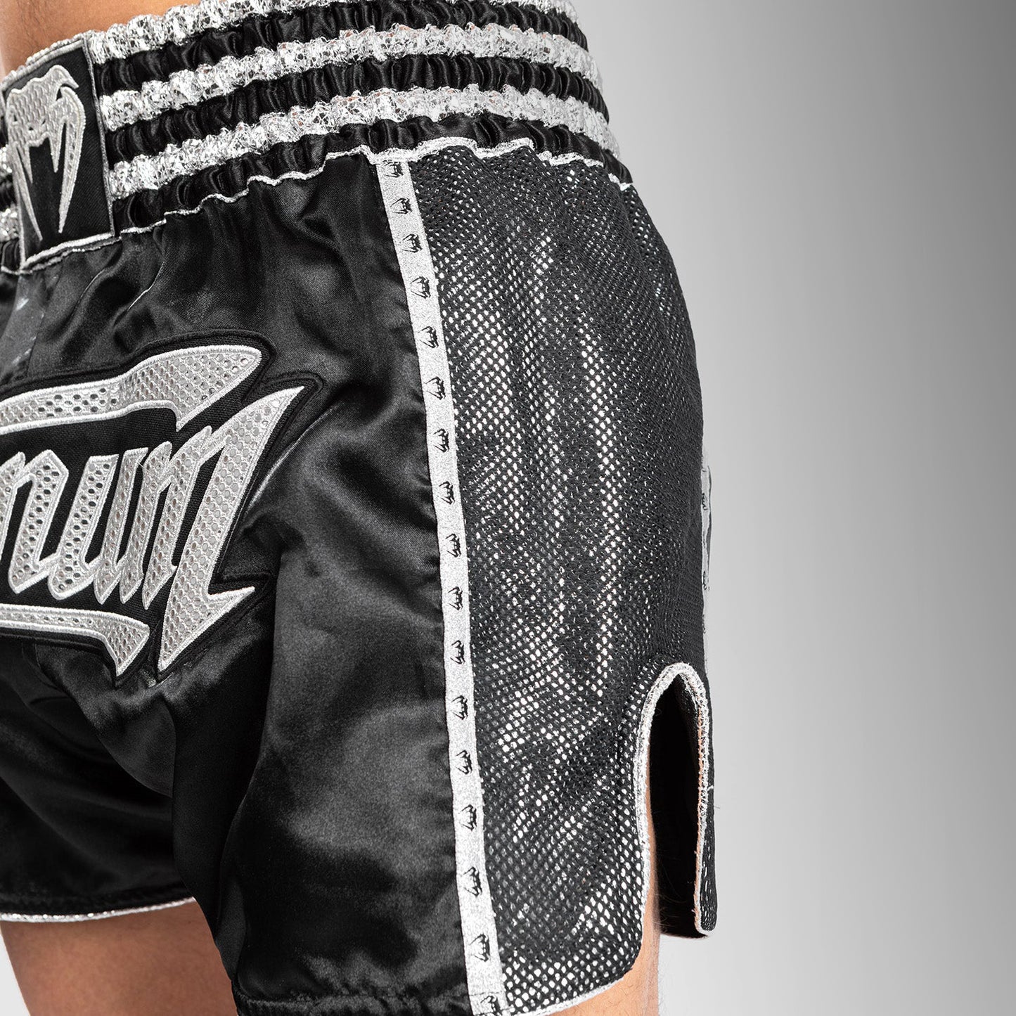 Venum Absolute 2.0 Muay Thai-short - zwart/zilver