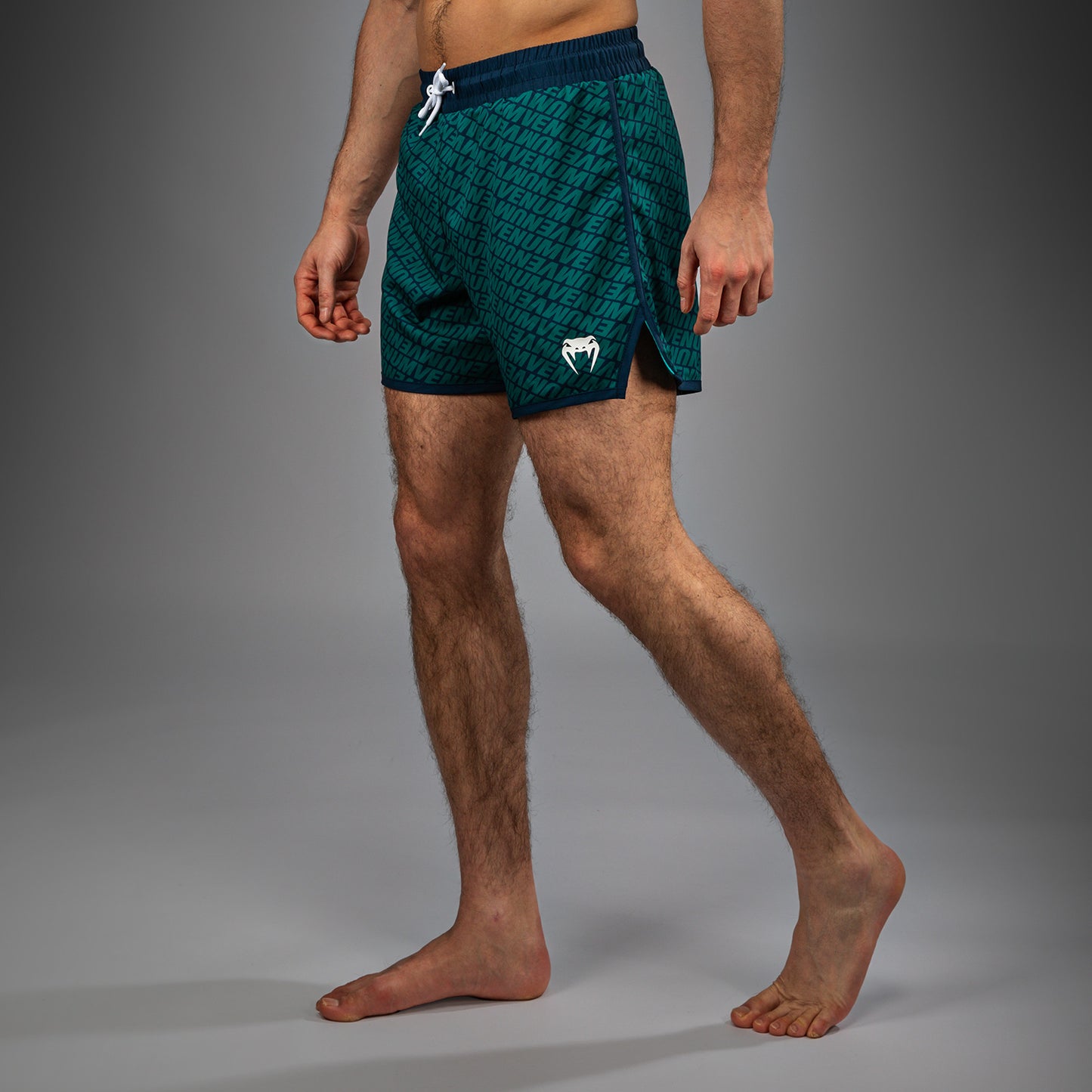 Venum Echo Board Shorts - Diep Oceaanblauw/Emerald Groen