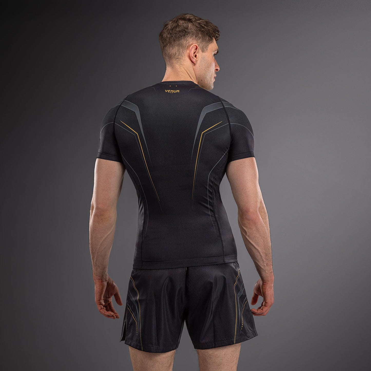 Venum Streamline Rashguard met korte mouwen – Zwart/Goud