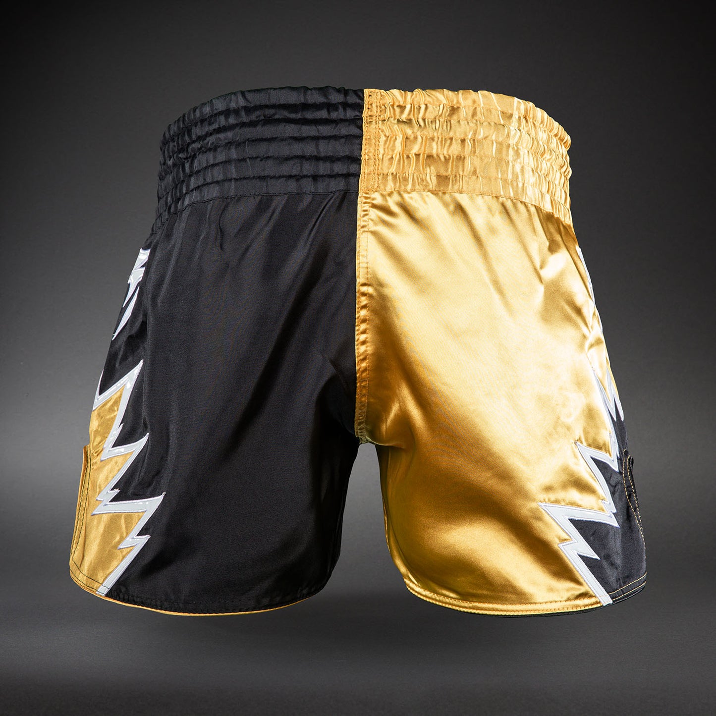 Venum Inferno 2.0 Muay Thai Shorts - Zwart/Goud