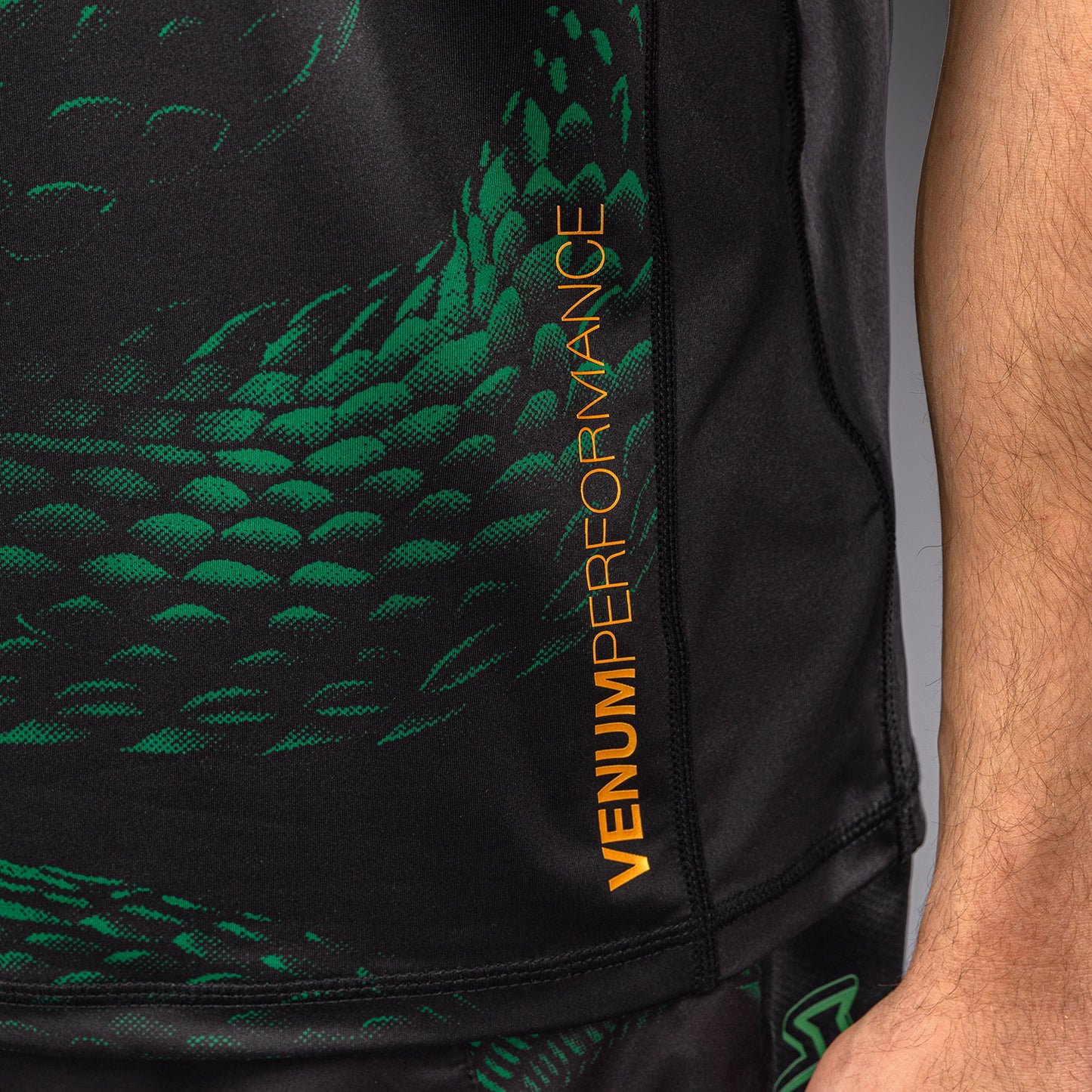 Venum Matupa Dry Tech T-shirt - Zwart/Groen/Goud