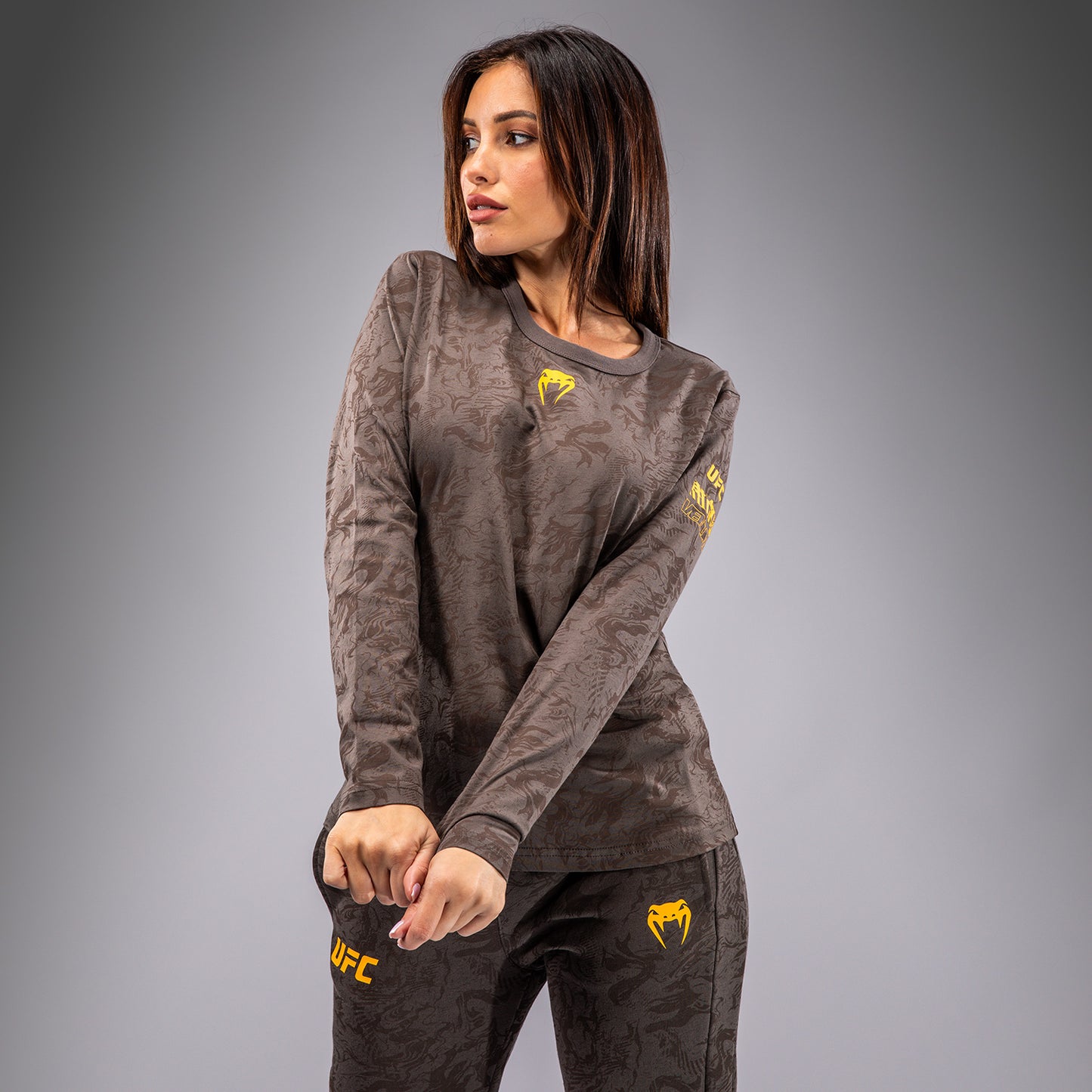 UFC Fusion by Venum Fight Week Katoenen Lange Mouwen T-shirt voor Dames - Earthen Brown