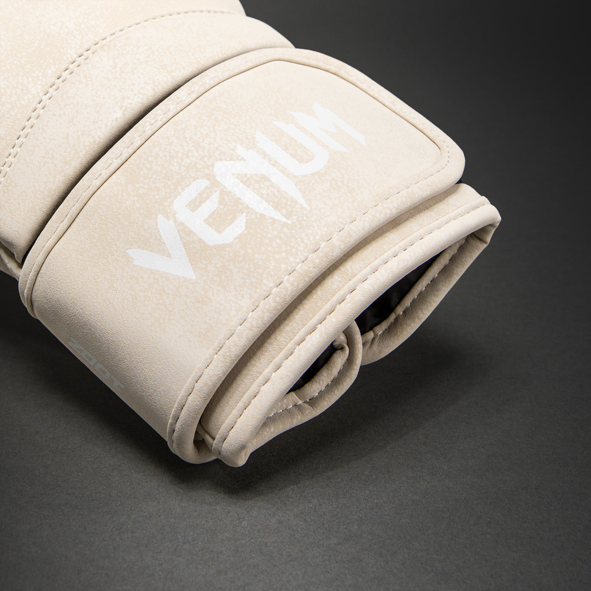 Venum Stone 2.0 Bokshandschoenen Zand