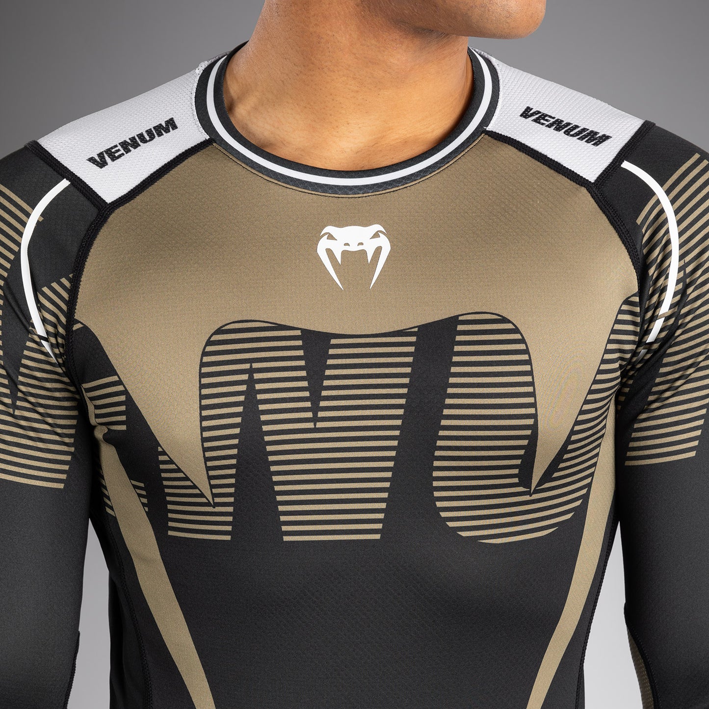 Venum Adrenaline Lange Mouw Rashguard – Zwart/Zand