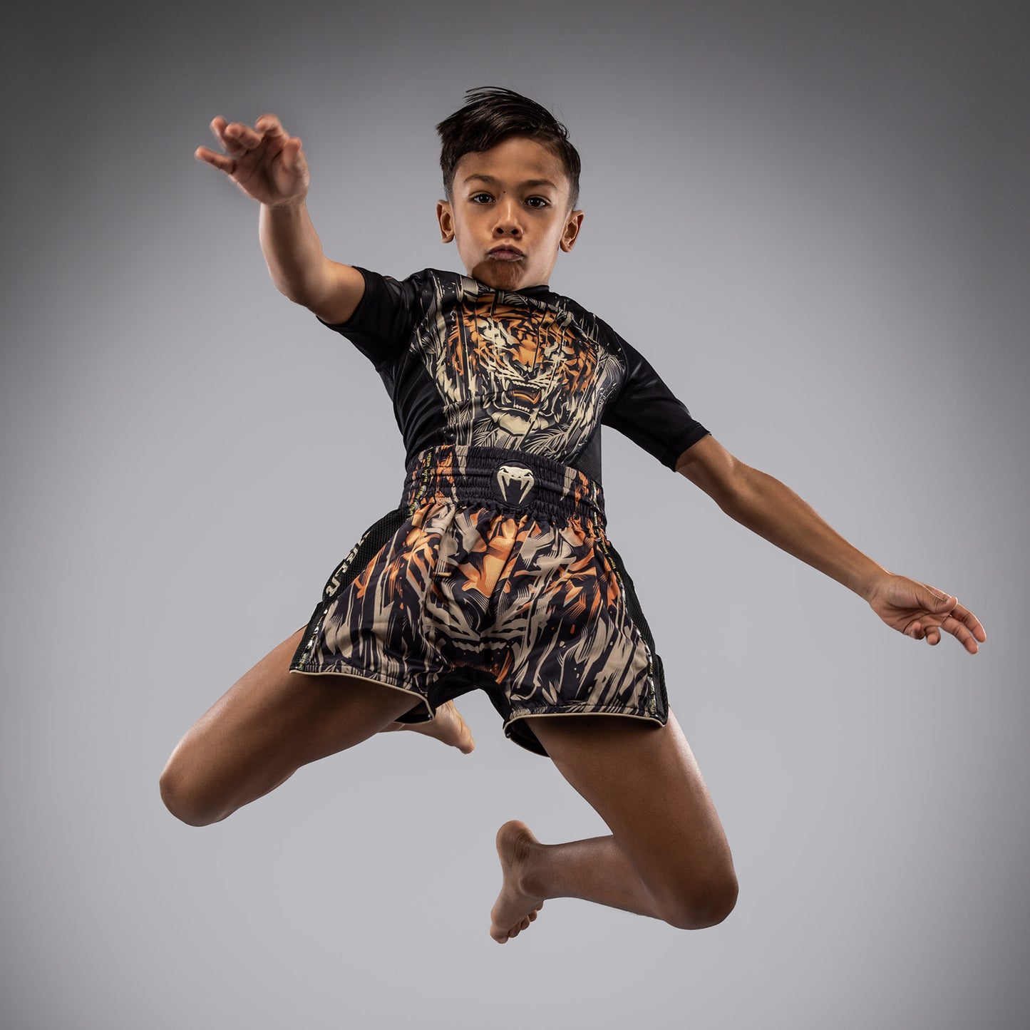 Venum Tiger Kids Muay Thai Shorts - Zwart / Neon Oranje
