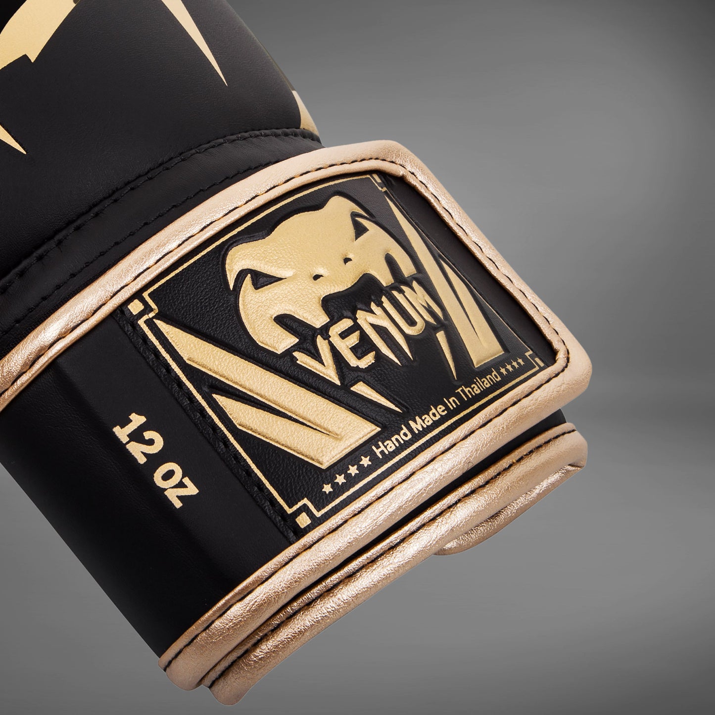 Venum Elite Bokshandschoenen - Zwart/Goud