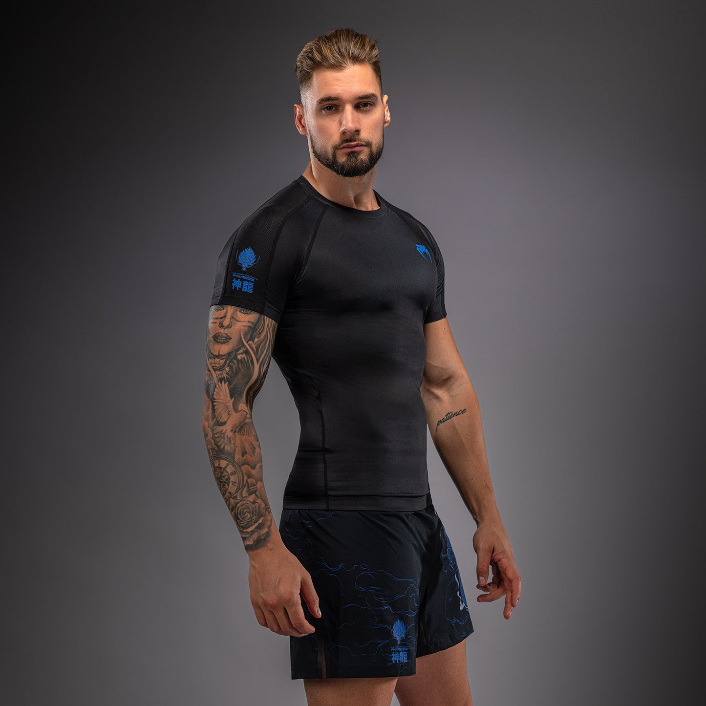 Venum Thunder Dragon Rashguard met korte mouwen – Zwart/Koningsblauw