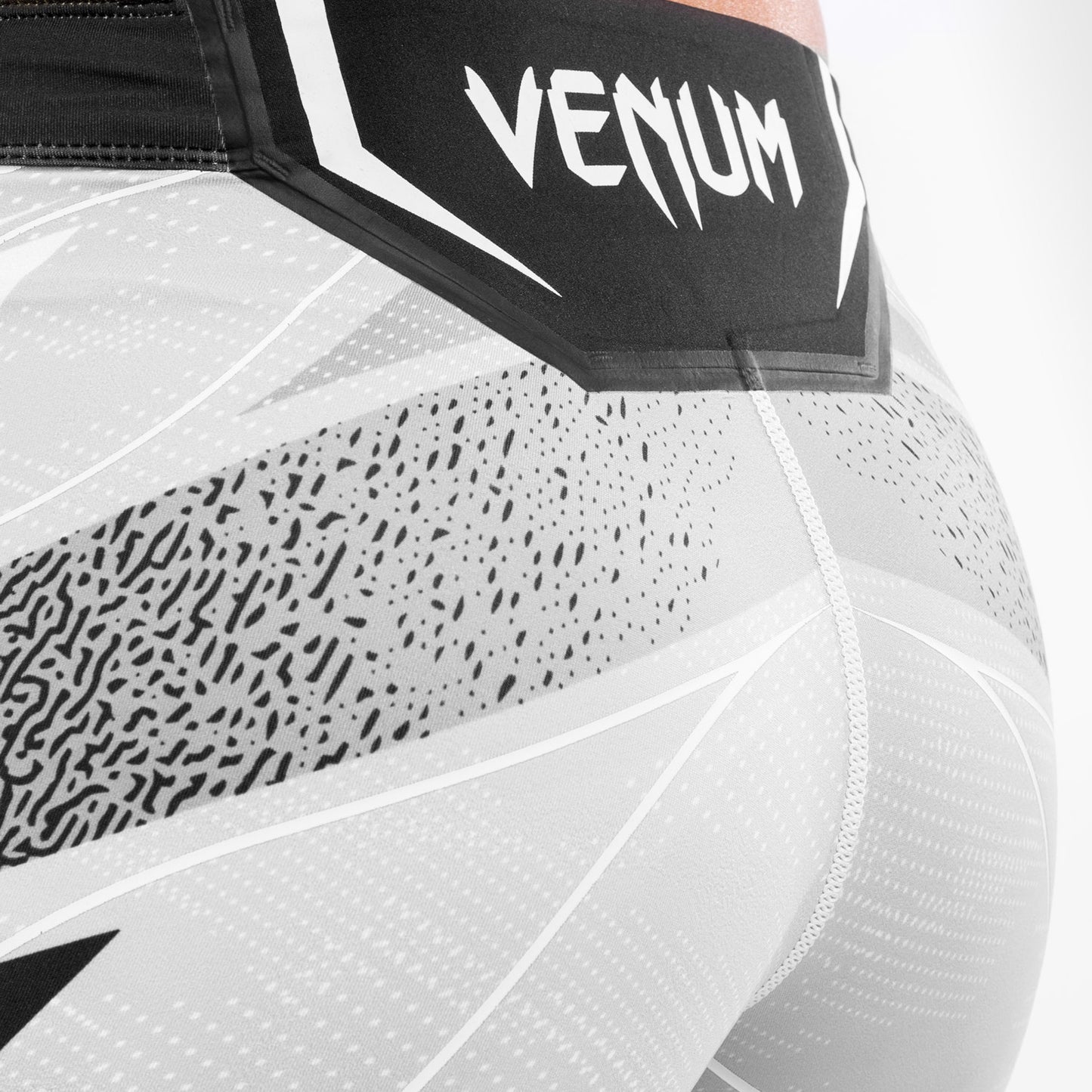 UFC Venum Authentic Fight Night Vale Tudo Damesshort - Short Fit - Wit