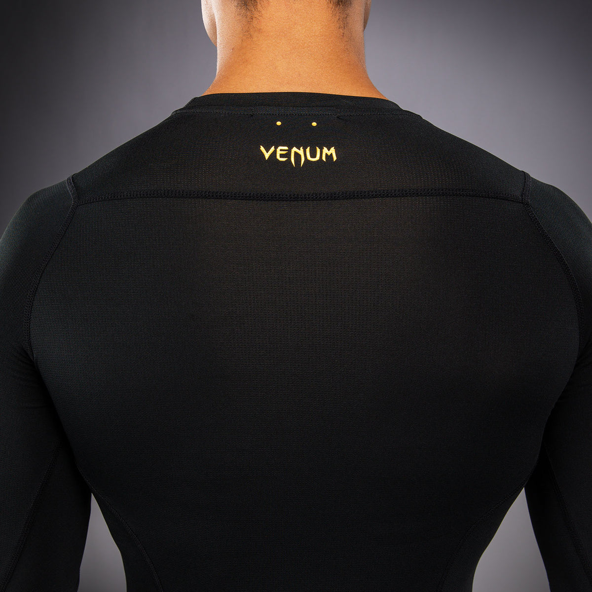 Venum G-Core Rashguard met lange mouwen - Zwart/Goud