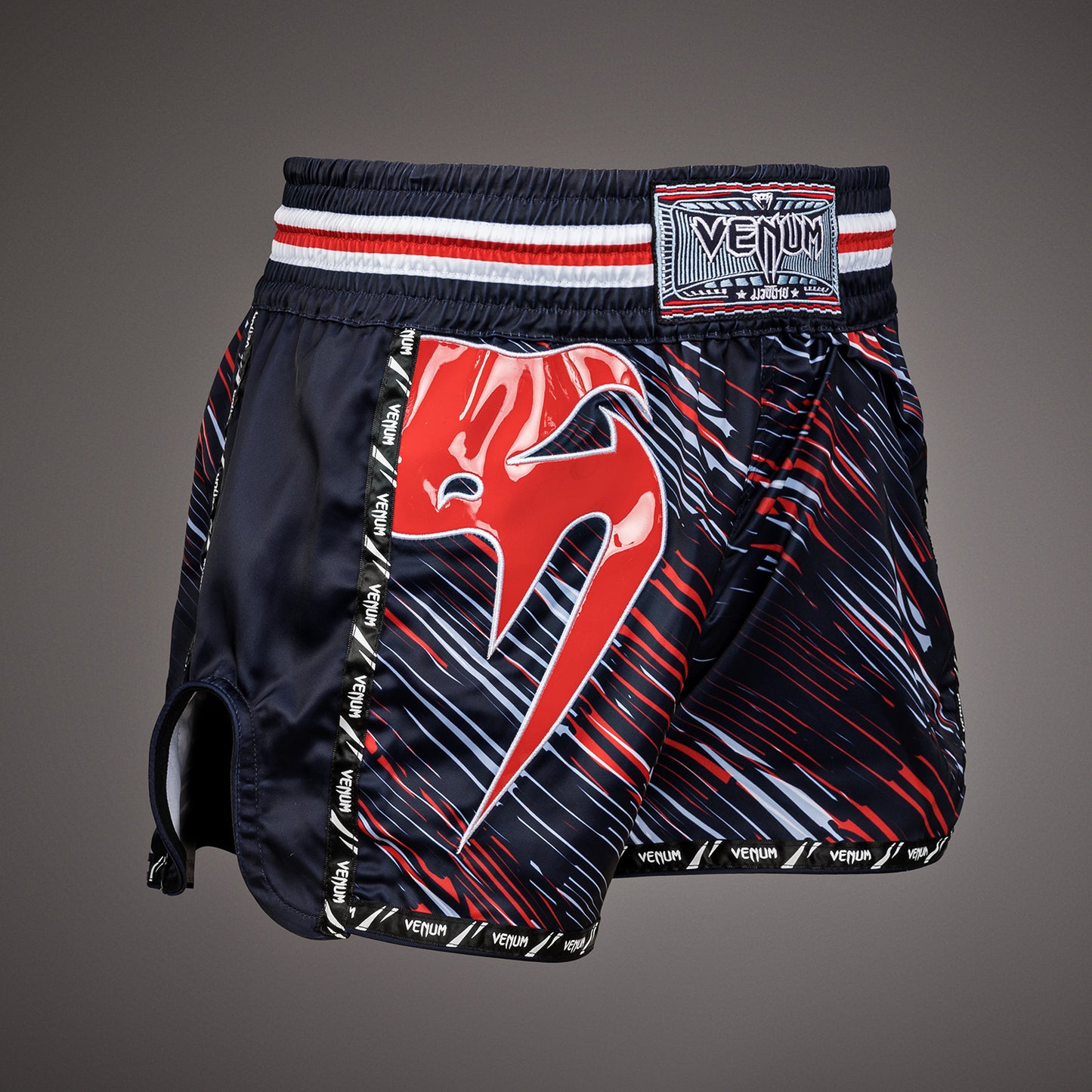 Venum Giant Muay Thai broekje - Rood