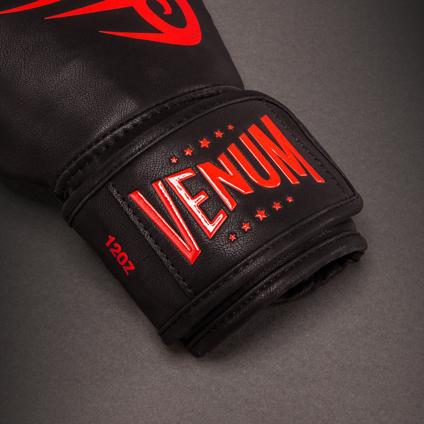 Venum Mike Tyson Replica Bokshandschoenen – Zwart/Rood