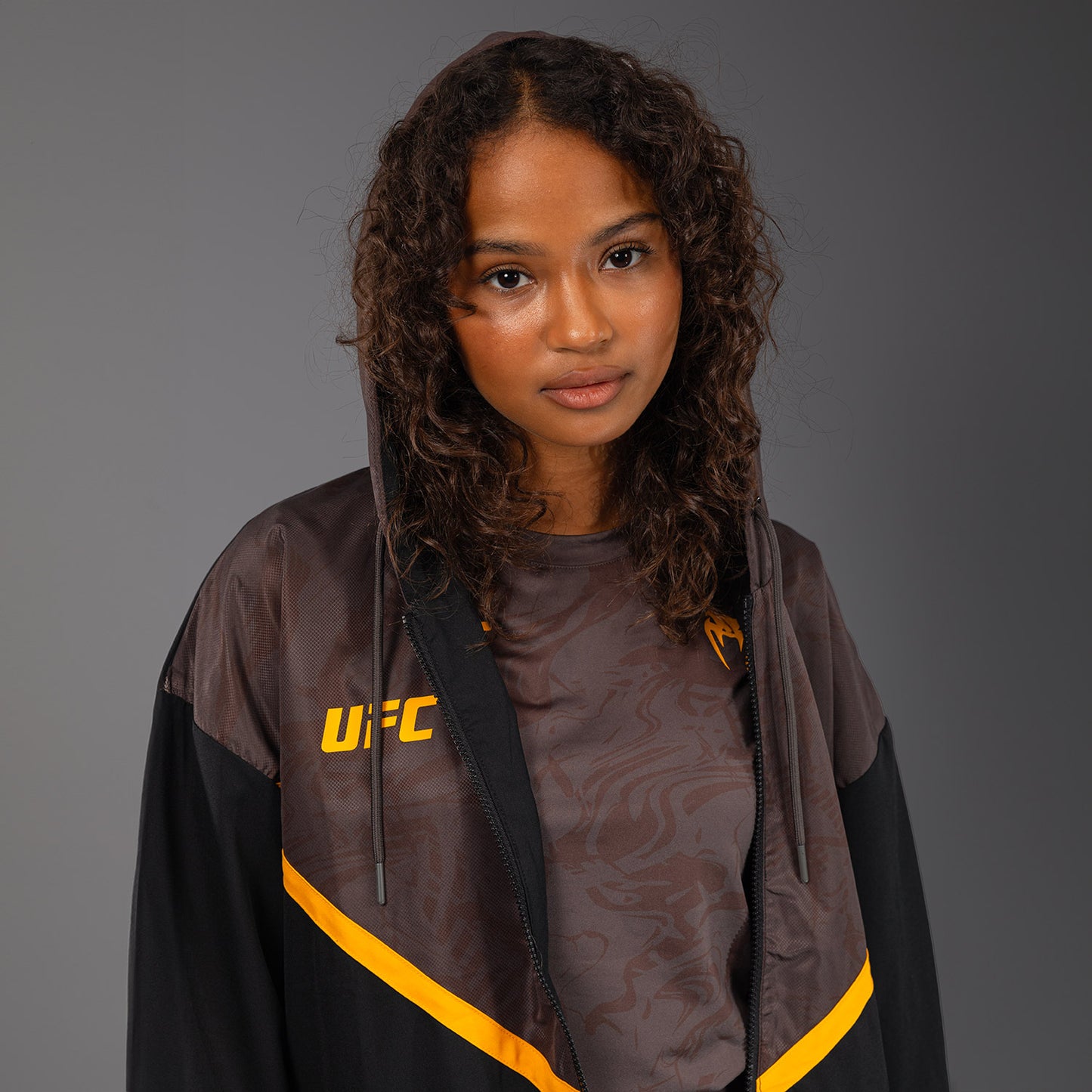 UFC Fusion by Venum Fight Week Zip-Hoodie voor Dames - Earthen Brown