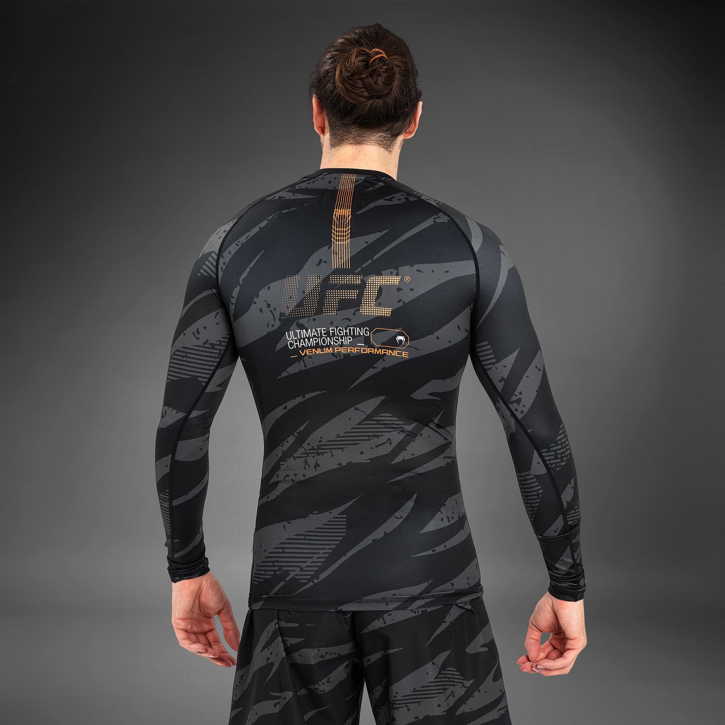 UFC Adrenaline By Venum Fight Week Prestatie Rashguard Met Lange Mouwen - Urban Camo