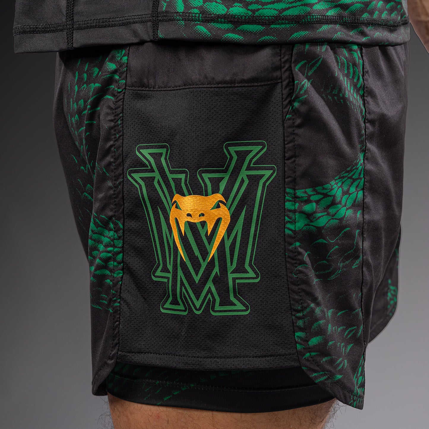 Venum Matupa Trainingsshorts - Zwart/Groen/Goud