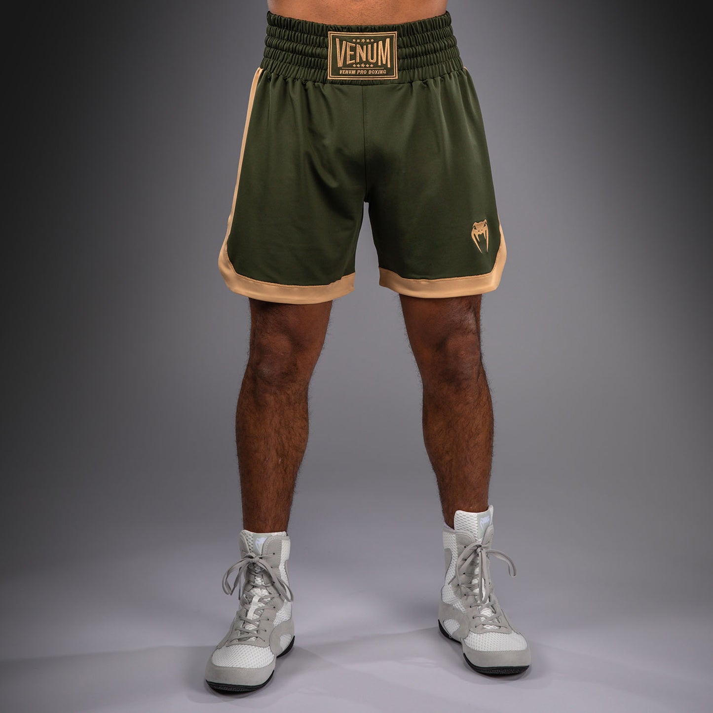 Venum Classic Boksshort - Legergroen/Zand