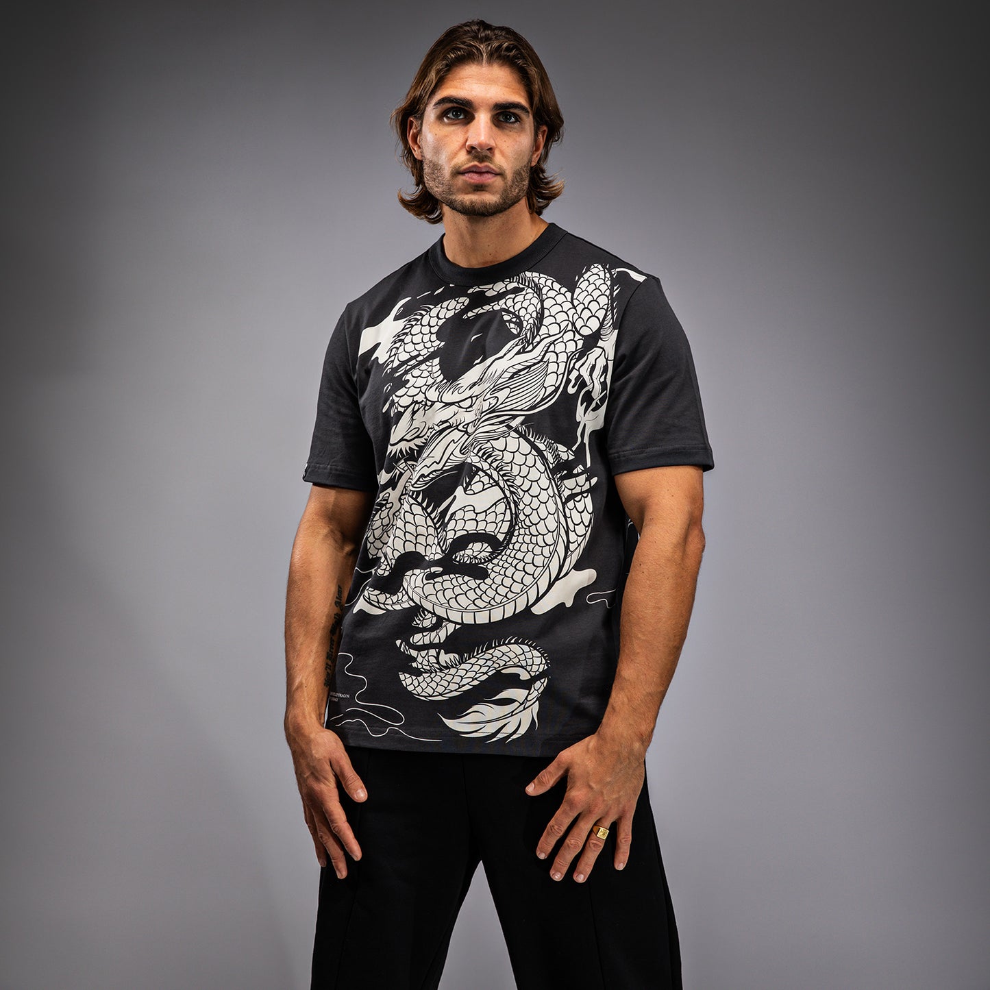 Venum Dragon's Flight Heren T-Shirt - Charcoal Grijs/Cream Wit