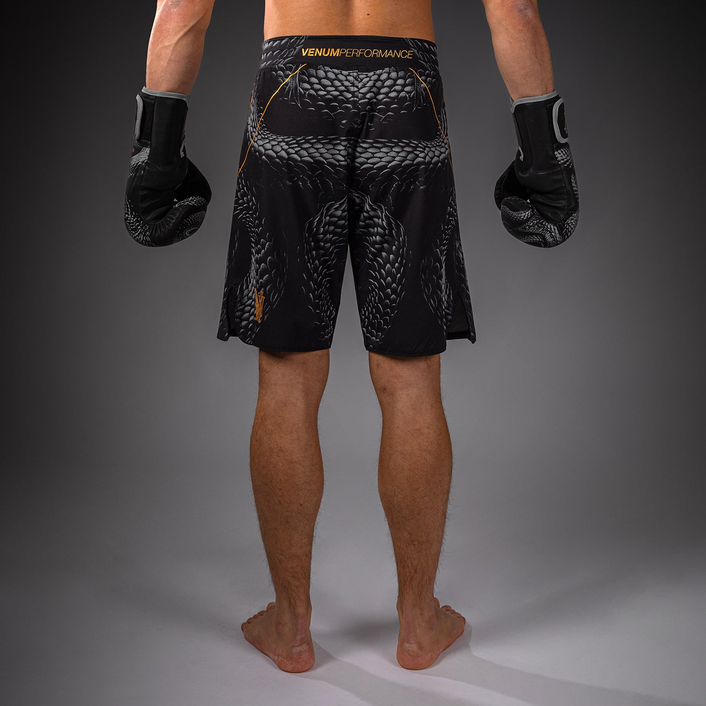 Venum Matupa Fightshorts - Zwart/Grijs/Goud