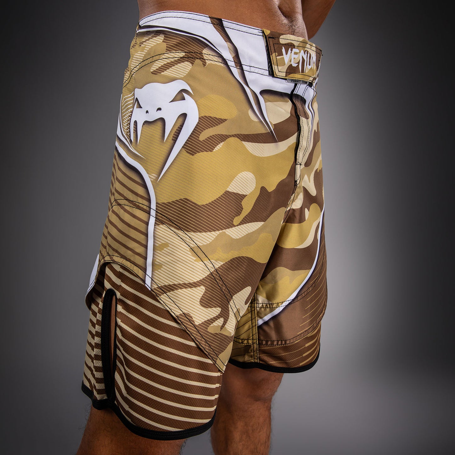 Venum Camo Hero Fightshorts - Lichtbeige/Bruin