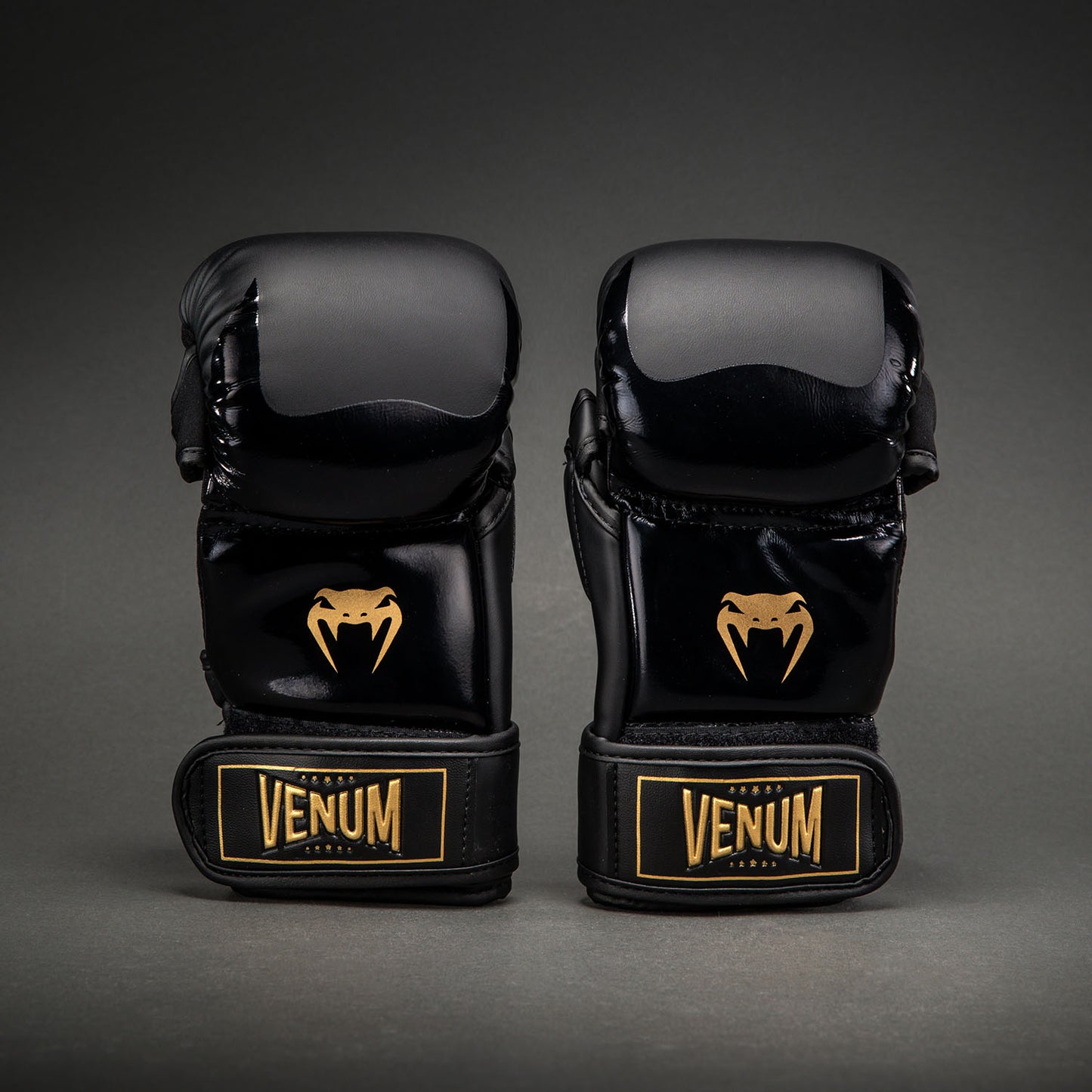 Venum Attack 2.0 Sparring Handschoenen – Zwart/Goud