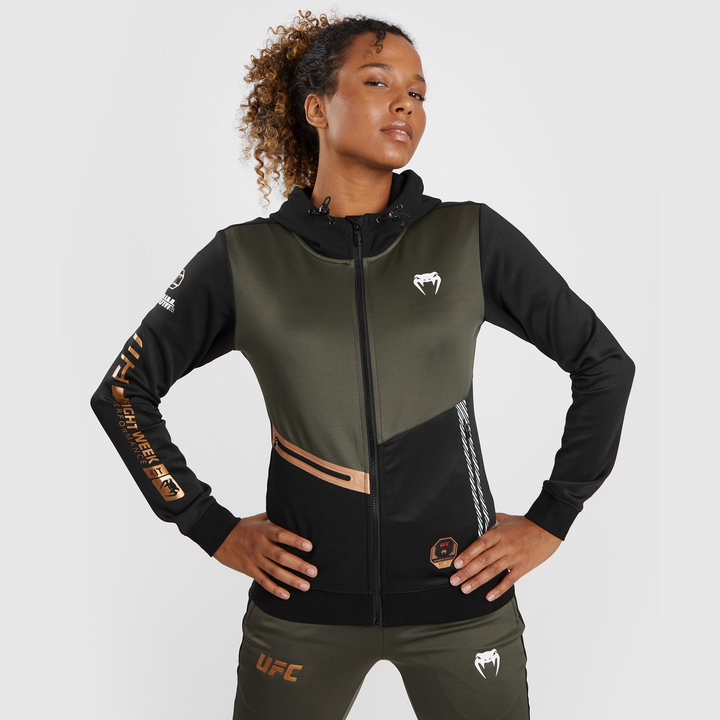 UFC Adrenaline by Venum Fight Week Hoodie met rits voor Dames - Khaki/Brons