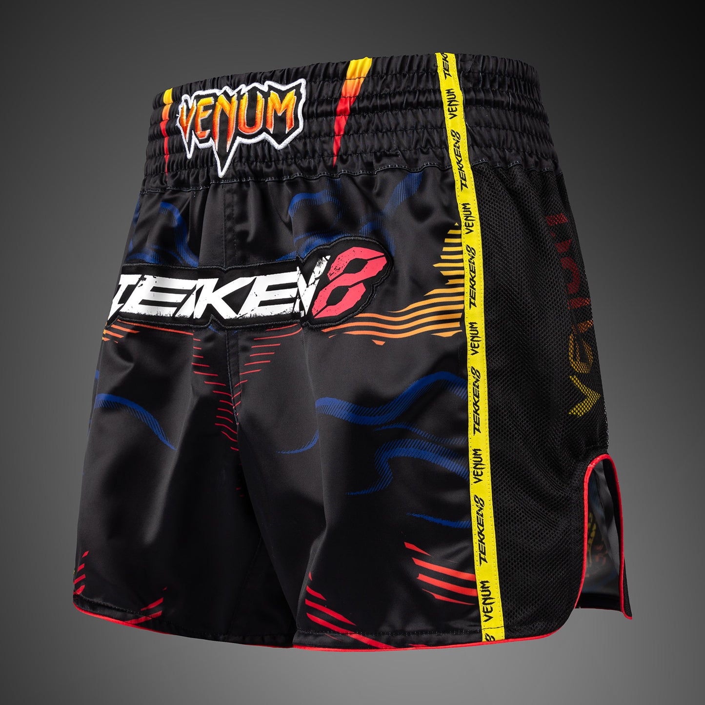 Venum x TEKKEN 8 Muay Thai Shorts - Yoshimitsu - Zwart/Oranje