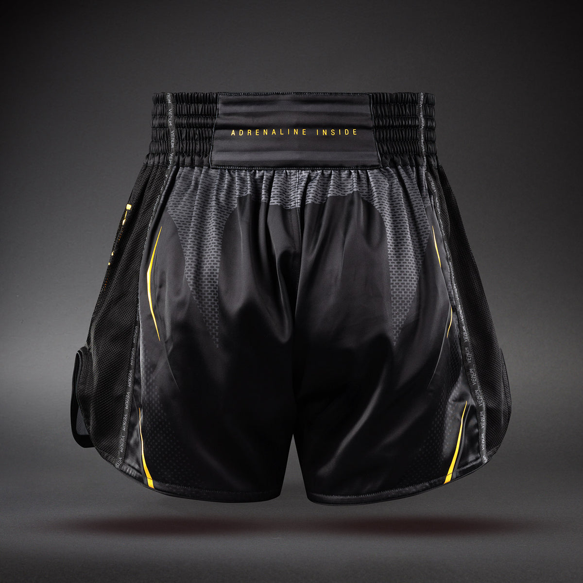 Venum G-Core Muay Thai Short - Zwart/Goud