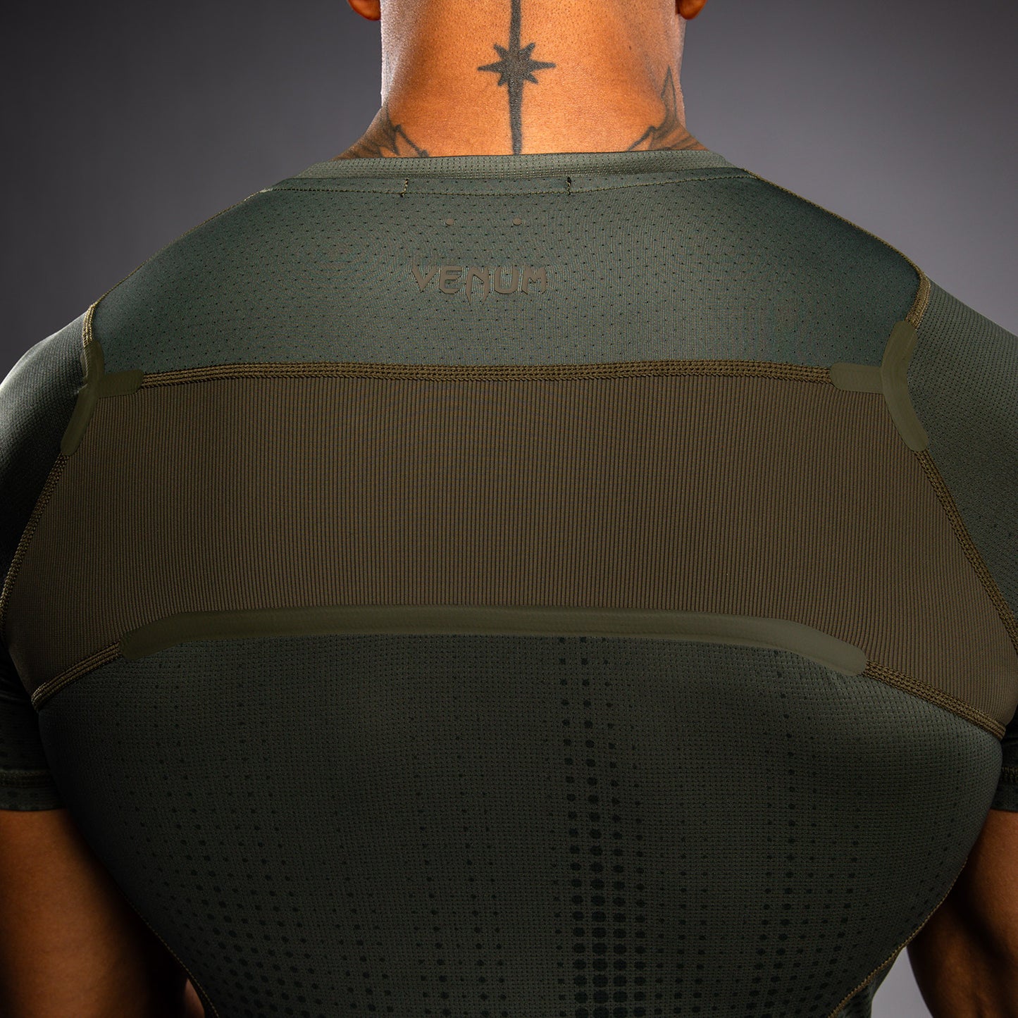 Venum Stealth Rashguards met korte mouwen – Kaki/Legergroen
