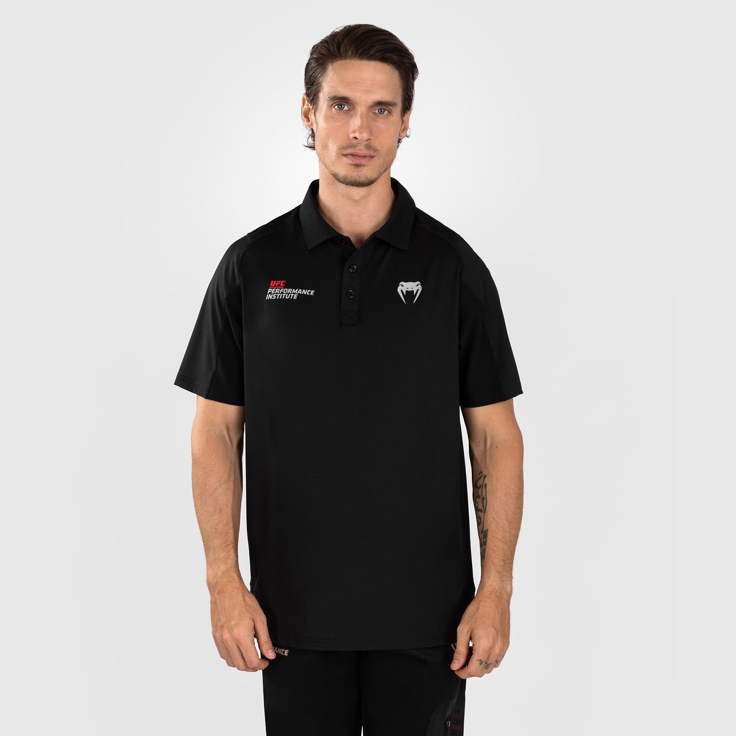 UFC Venum Performance Institute 2.0 Poloshirt voor Mannen - Zwart/Rood