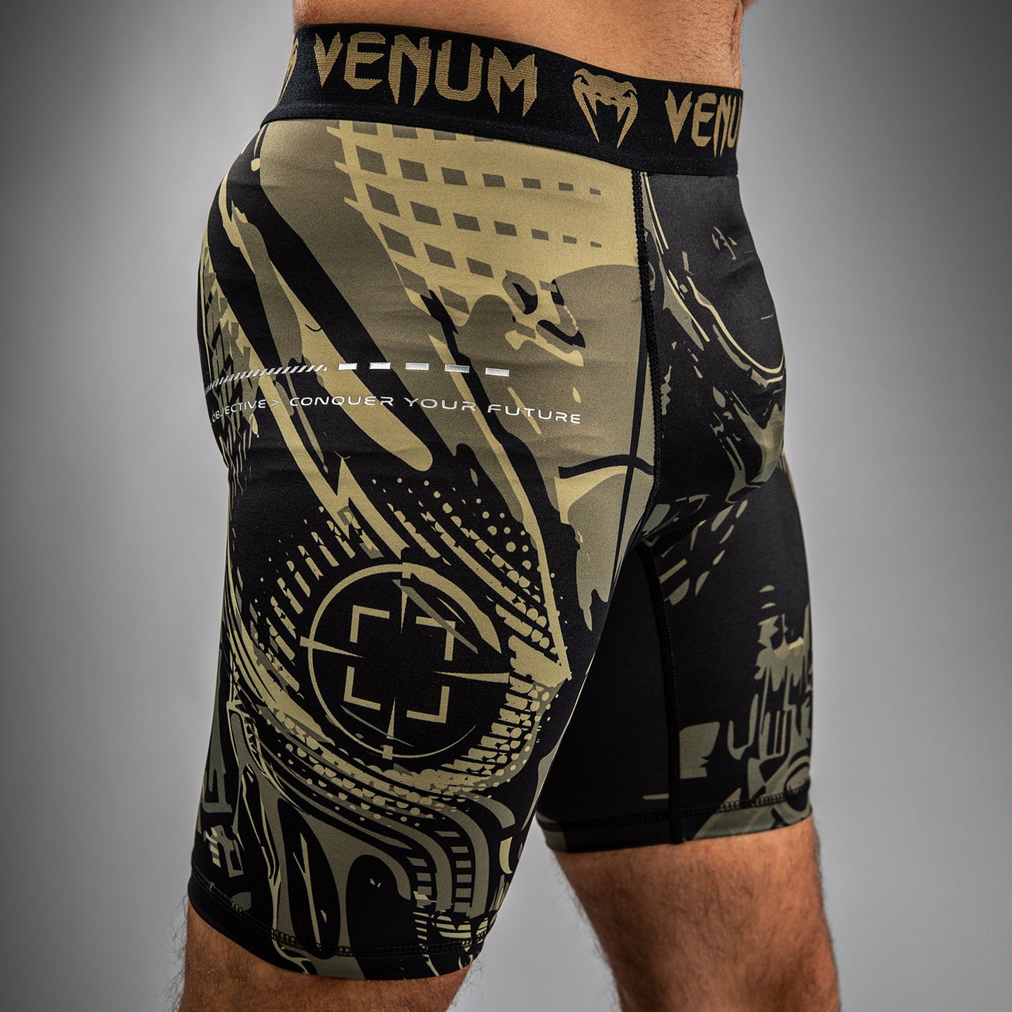 Venum Invader Vale Tudo Shorts - Zwart/Zand