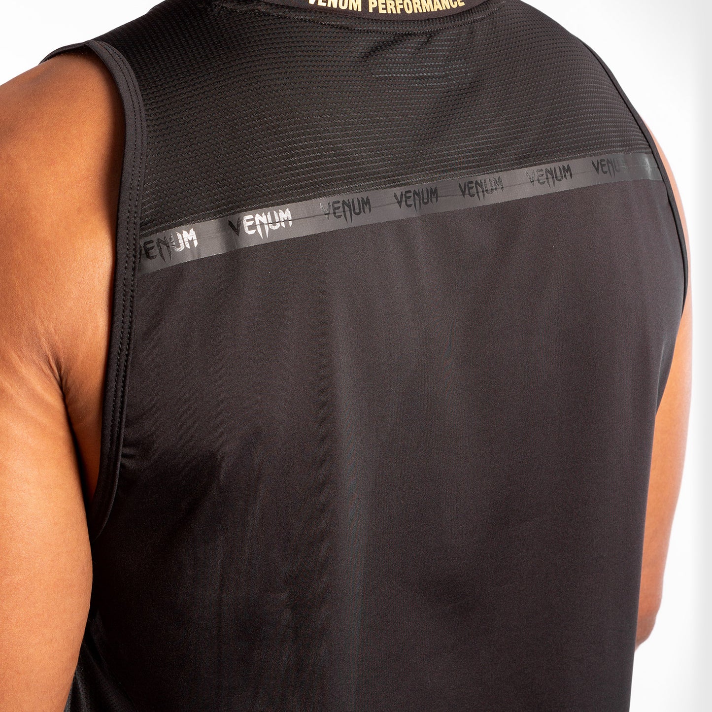 Dry-Tech Petrosyan 2.0 tanktop - Zwart/Goud
