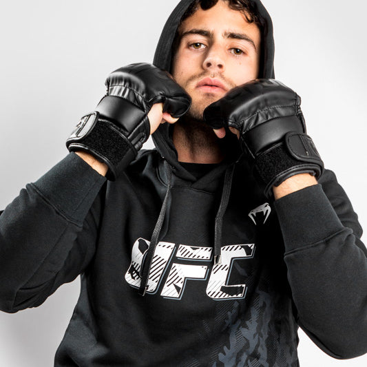 UFC Venum Authentic Fight Week Pullover Hoodie voor heren - Zwart