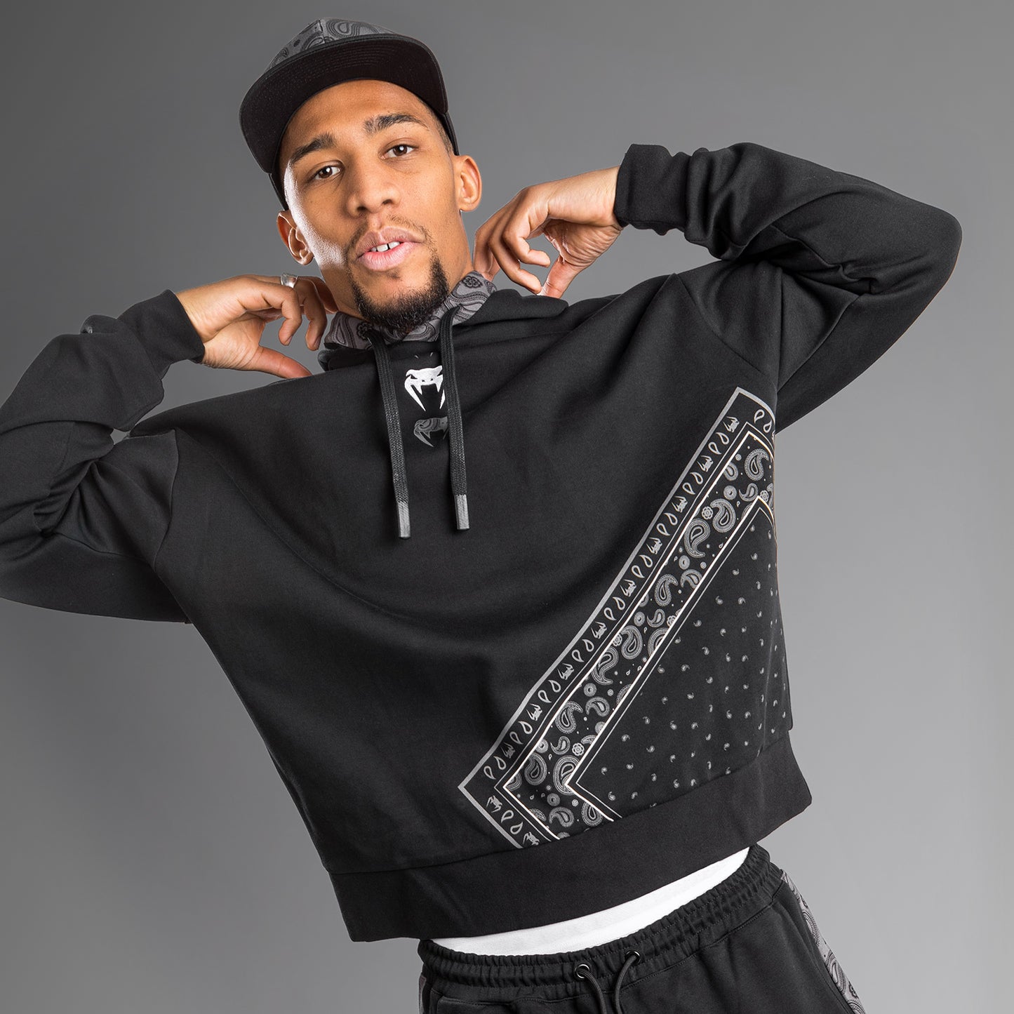 Venum Cali 34 XL hoodie -Oversize - Zwart