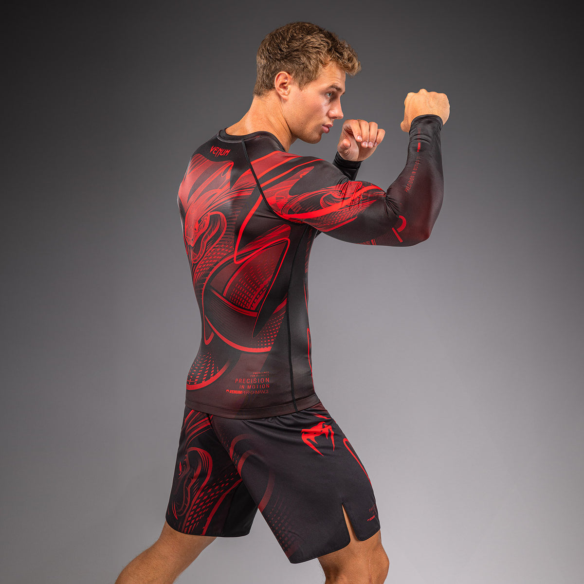Venum Crimson Viper 2.0 Rashguard met lange mouwen - Zwart/Rood