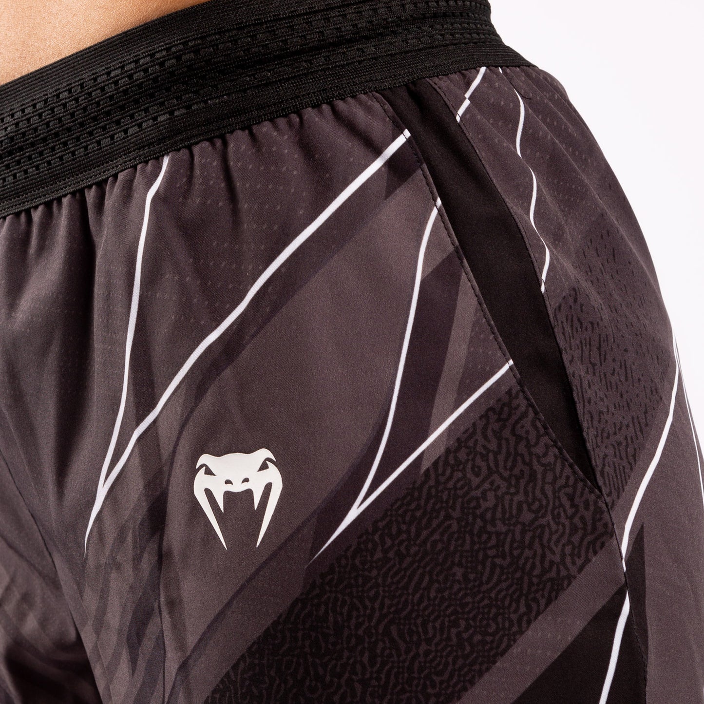 UFC Venum Replica Damesshort - Zwart