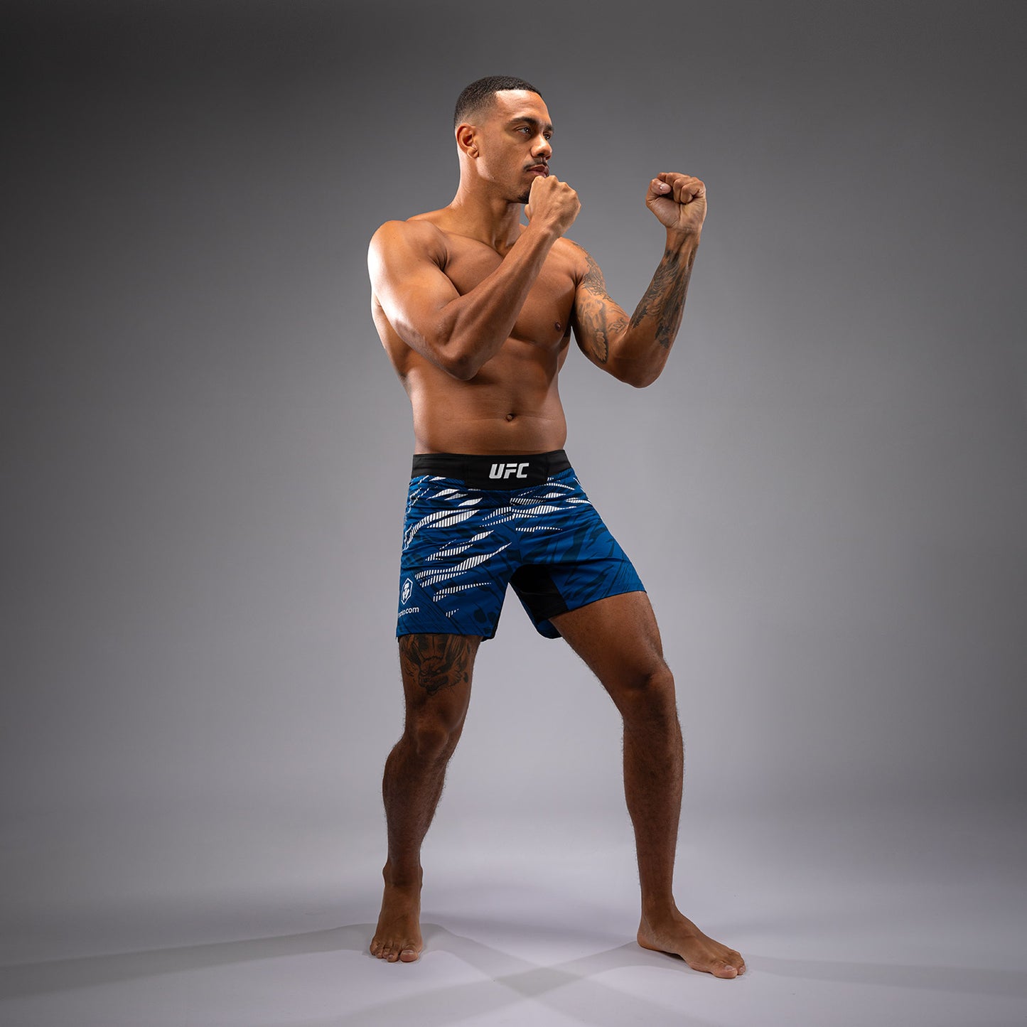 UFC Fusion by Venum Authentic Fight Night Fight Shorts voor Heren - Kort Fit - Blauw