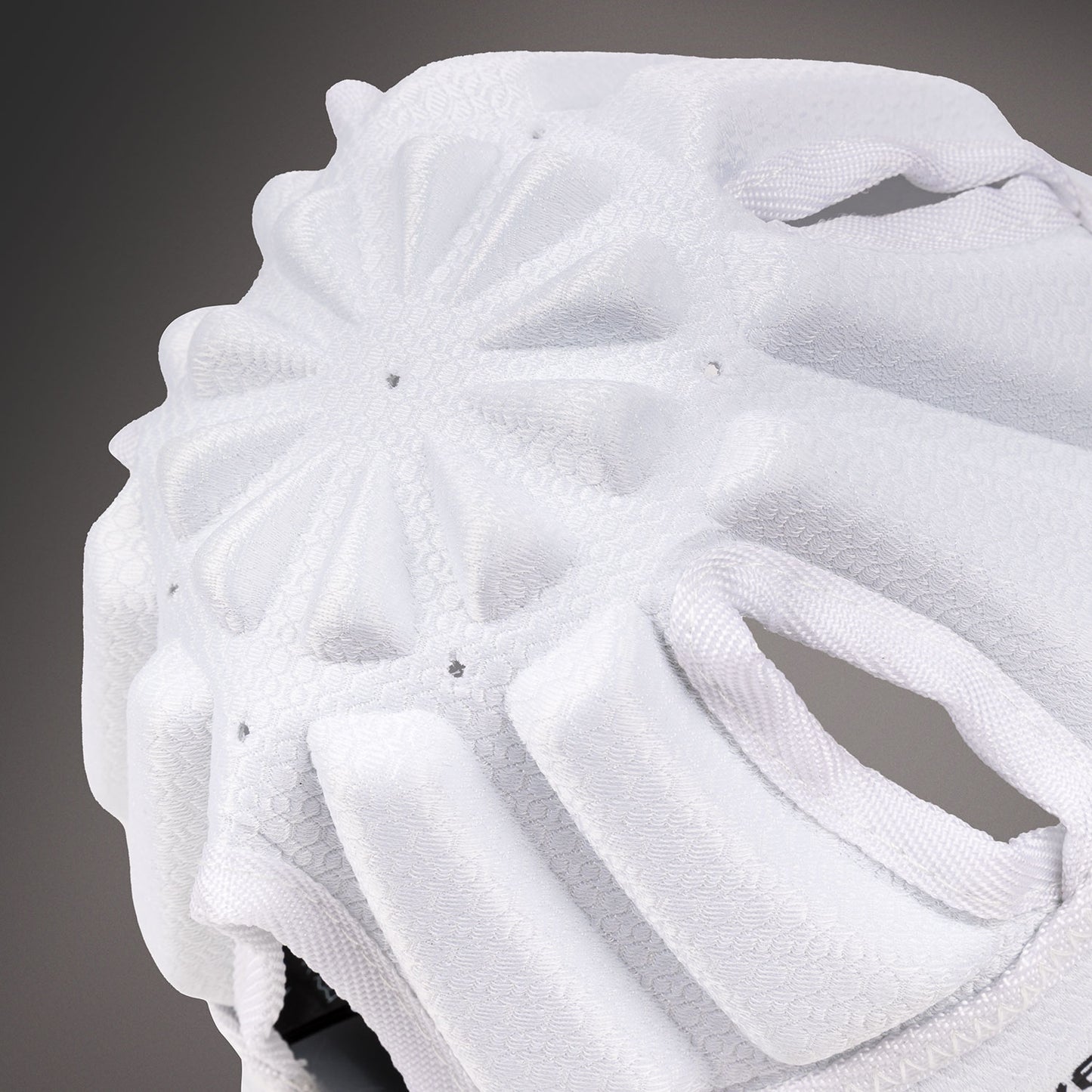Venum Elite Protect Softshell Helm – Wit/Zwart