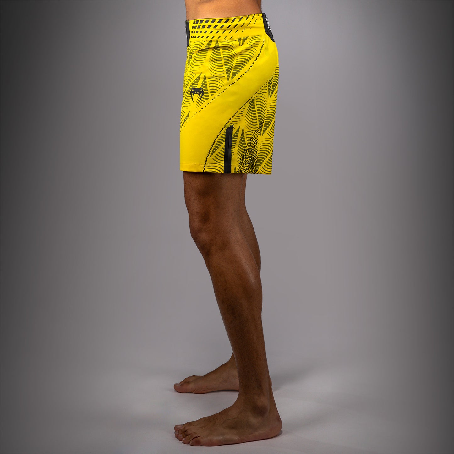 UFC Zenith by Venum Authentic Fight Night Short Fit Fight Short Heren - Geel