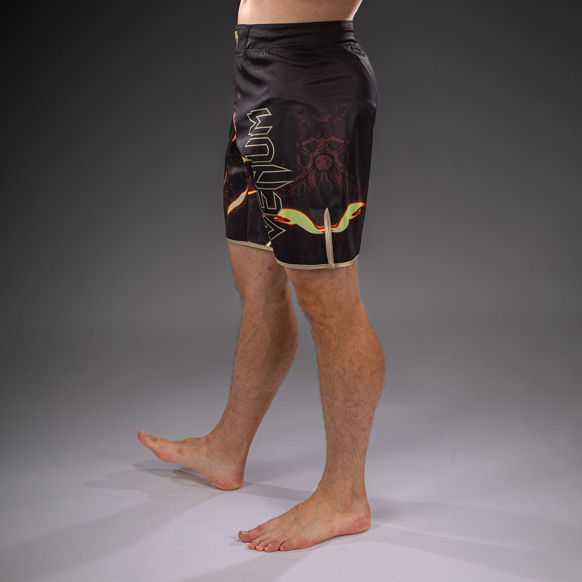 Jujutsu Kaisen x Venum Sukuna Fightshorts – Zwart/Lichtbeige