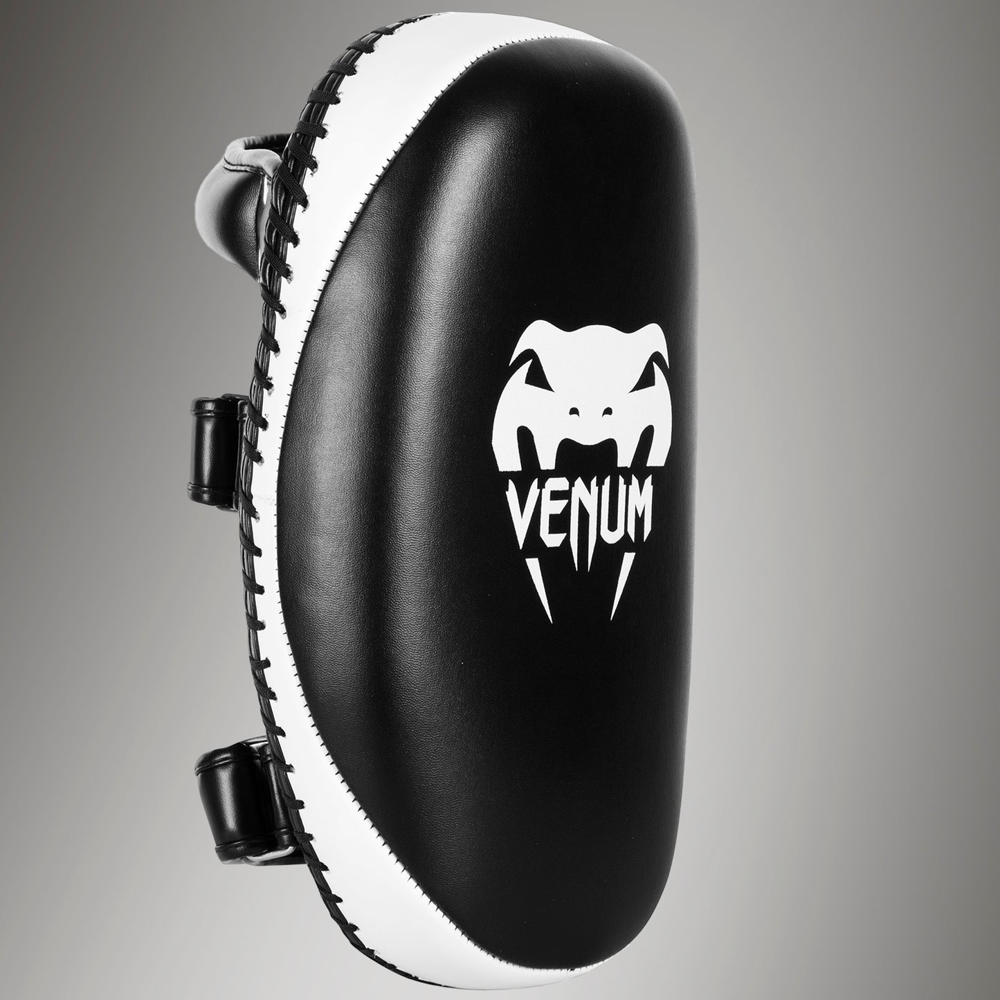 Venum Light Kick Pads - Skintex Leather - Zwart/IJs (Set)