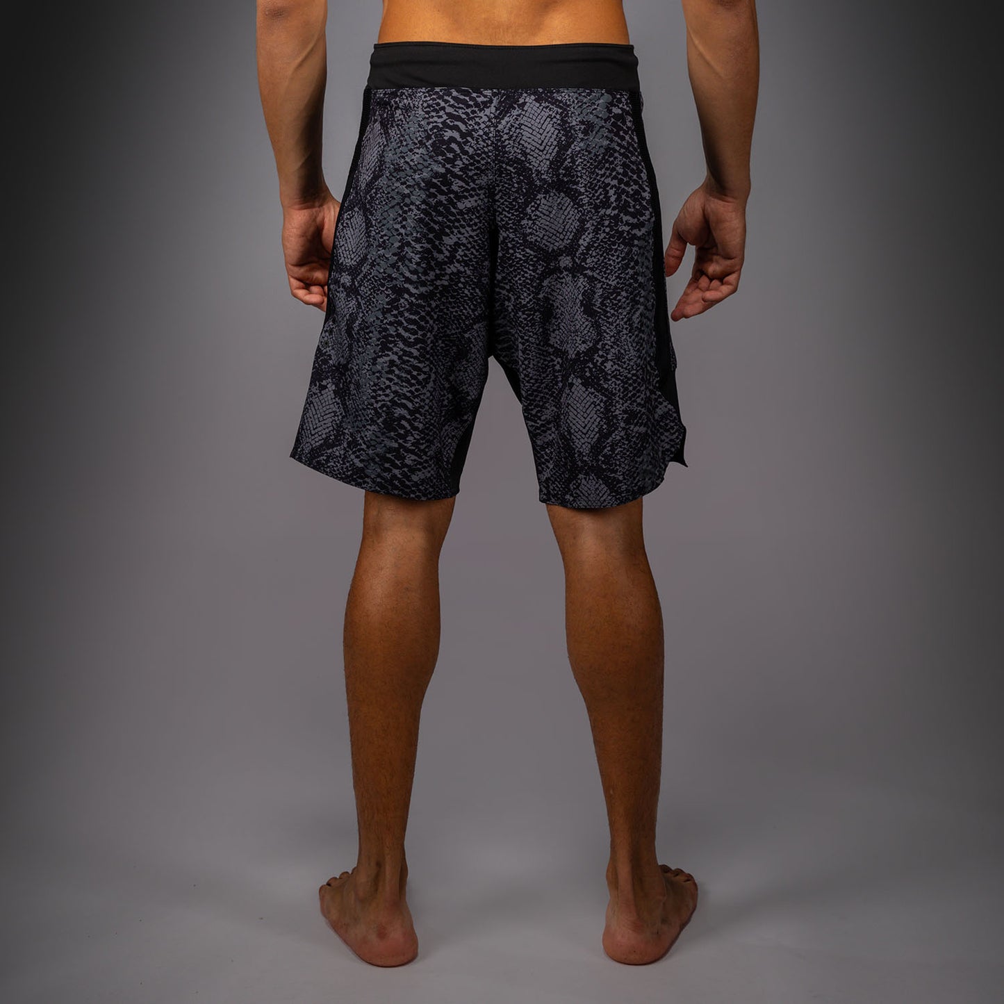 Venum G-Fit Scales Fightshorts – Zwart/Antracietgrijs