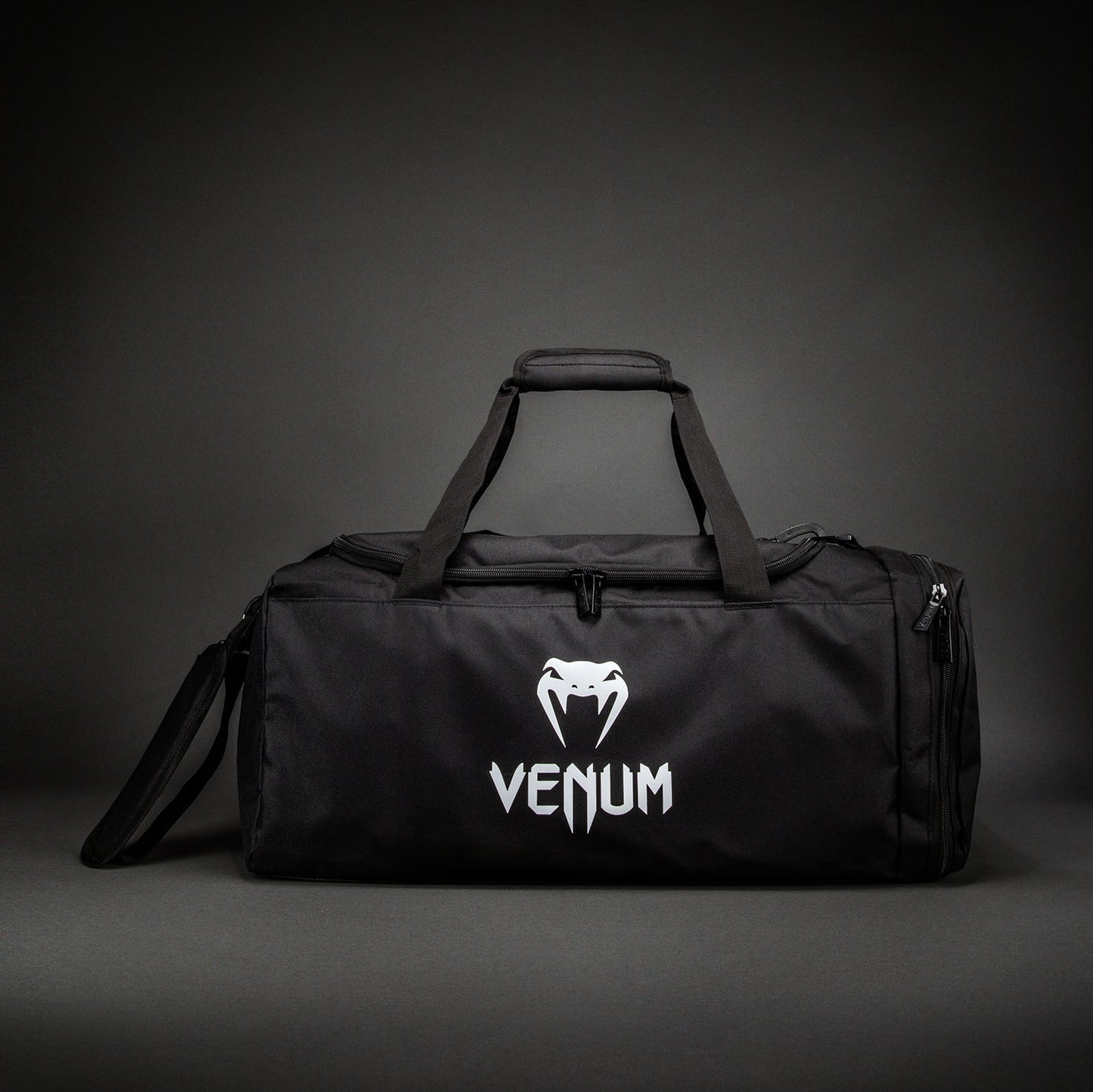 Venum Essential Sporttas (37L) – Zwart