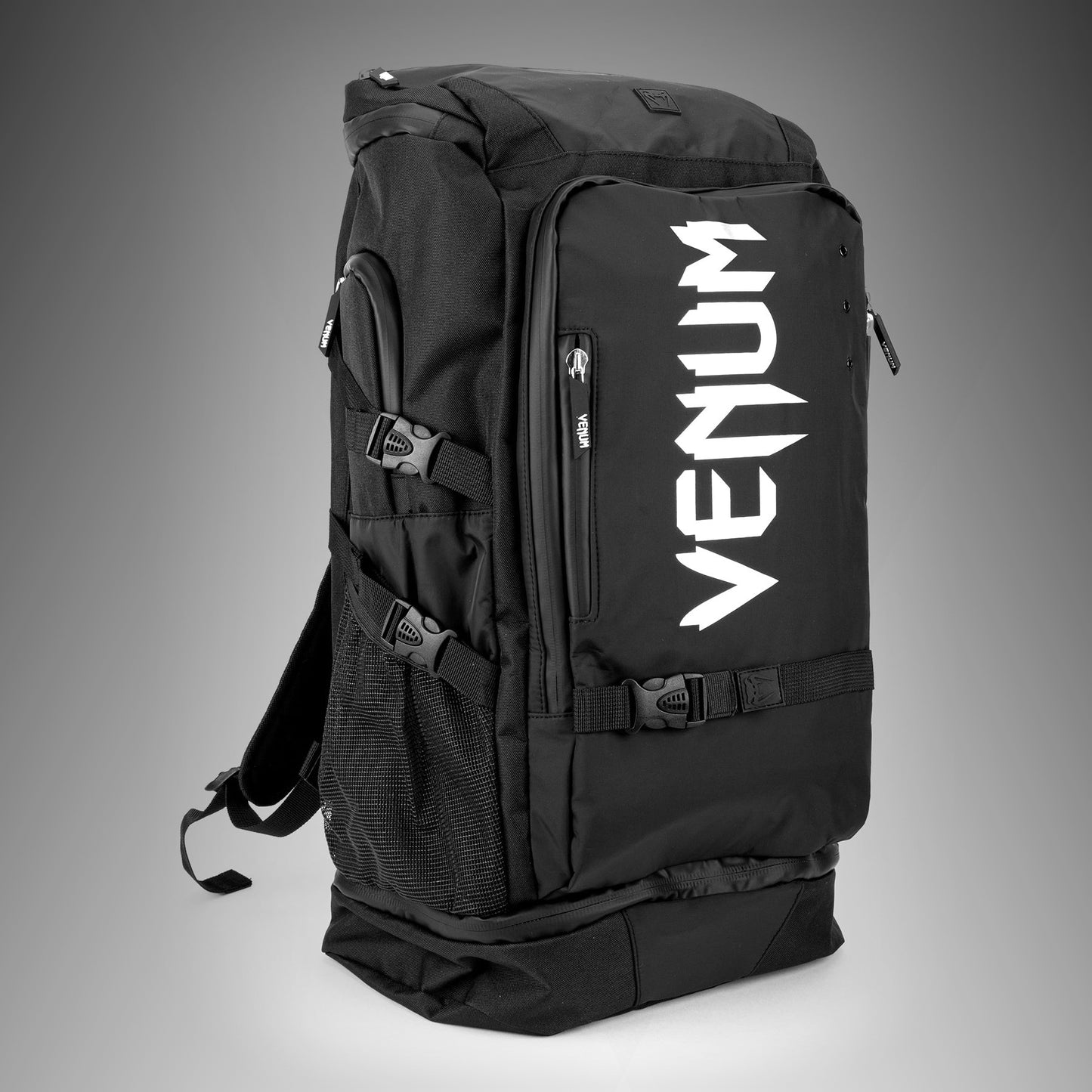 Venum Challenger Xtrem Evo Rugzak (50-63L) – Zwart/Wit