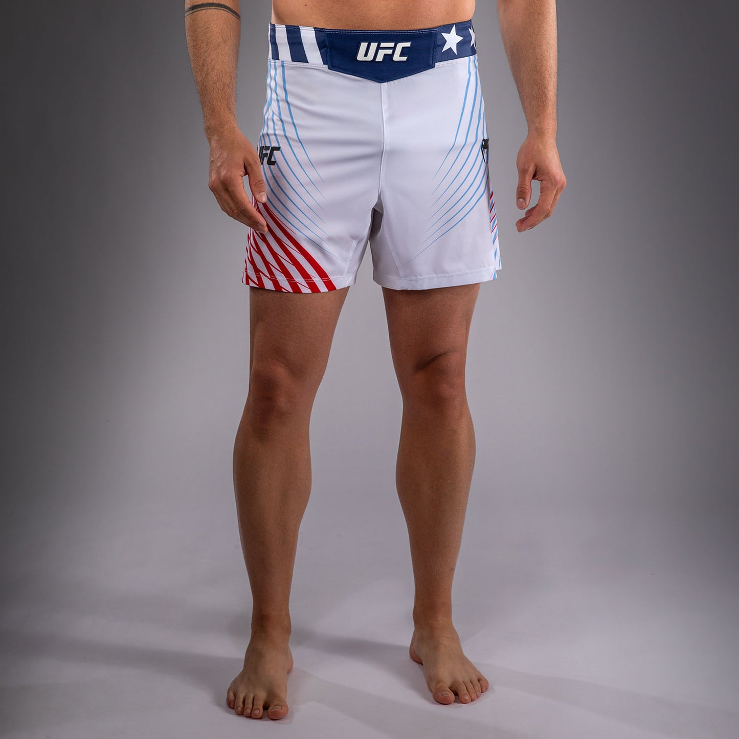 Official UFC Freedom 250 by Venum Authentic Fight Night Fight Shorts Short Fit voor heren - Wit