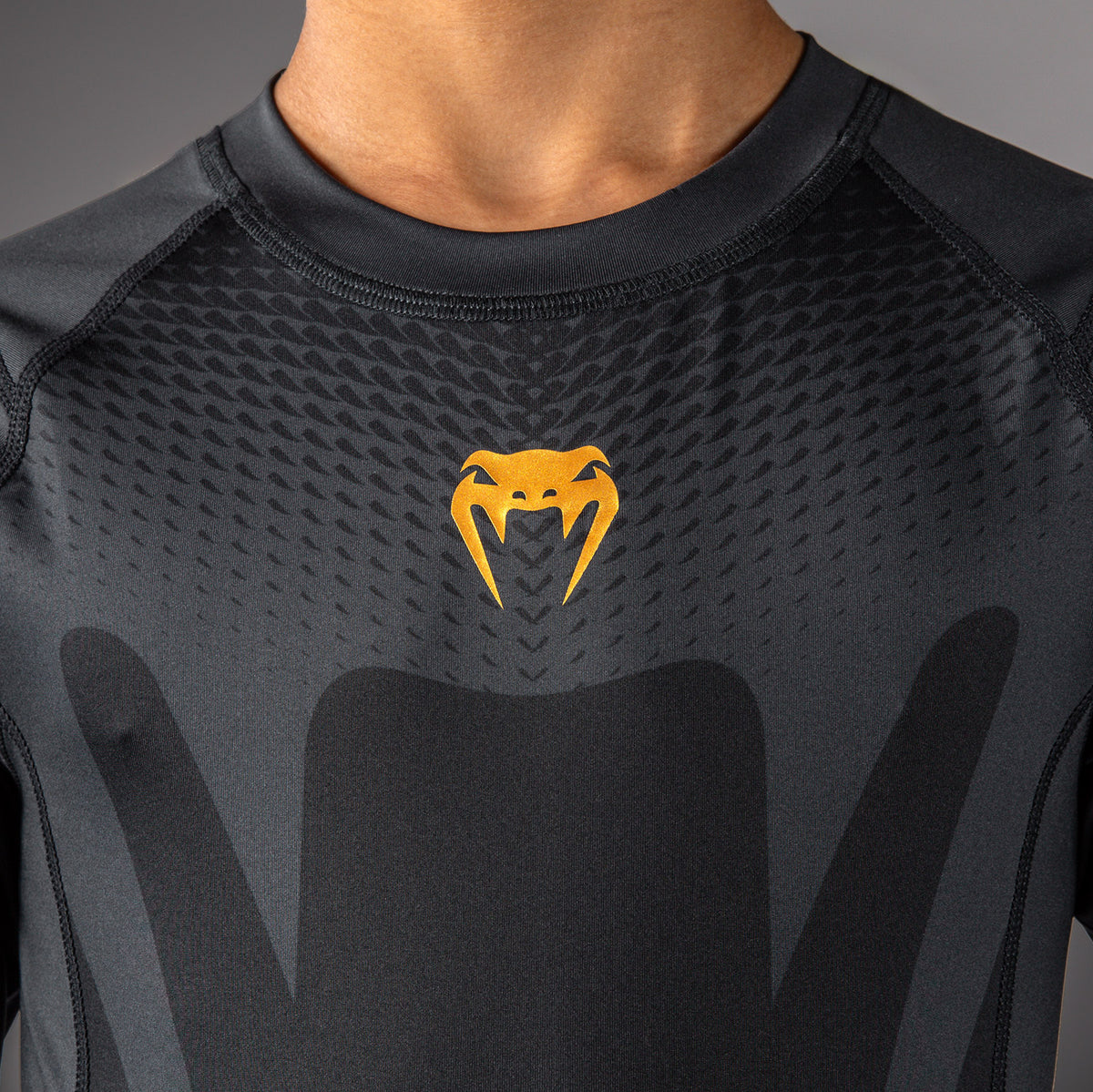Venum Attack Rashguard met lange mouwen voor kinderen - Zwart/Goud
