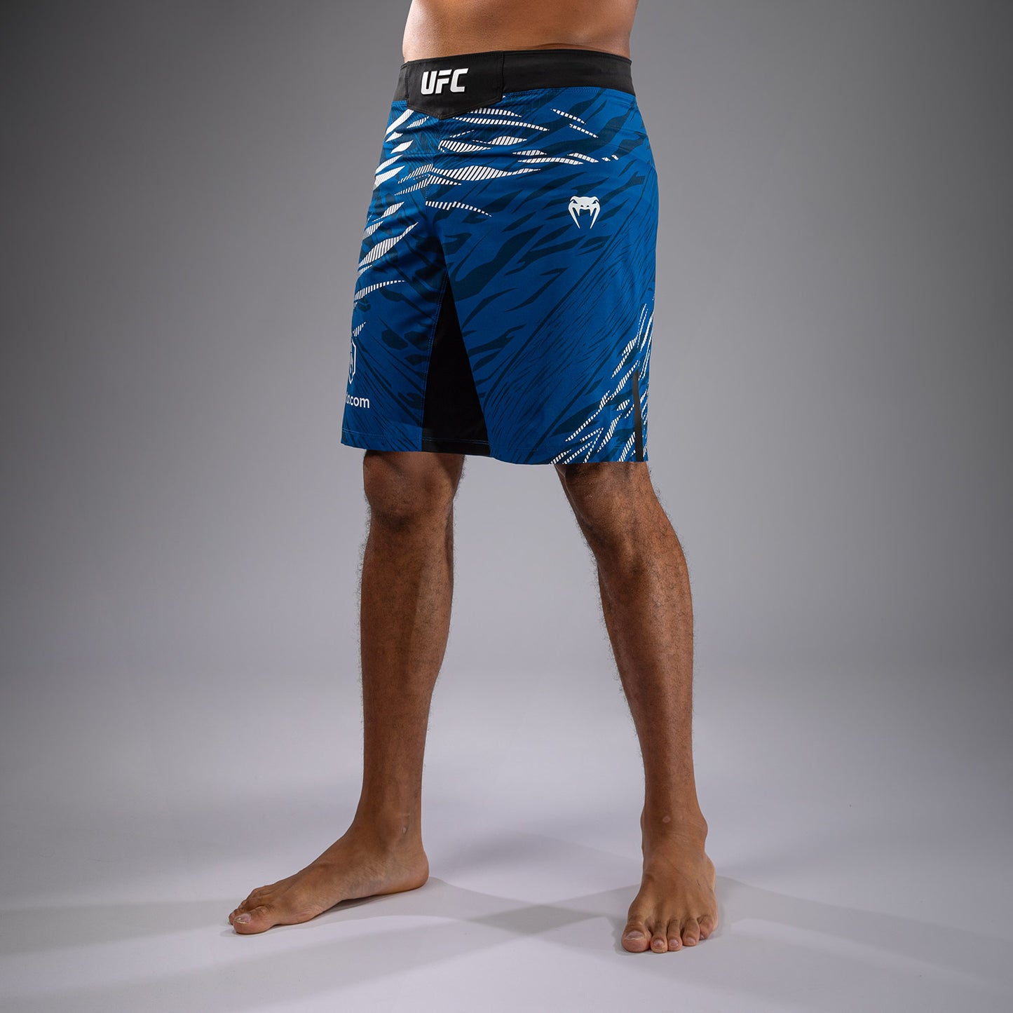 UFC Fusion by Venum Authentic Fight Night Fight Shorts voor Heren - Lang Fit - Blauw