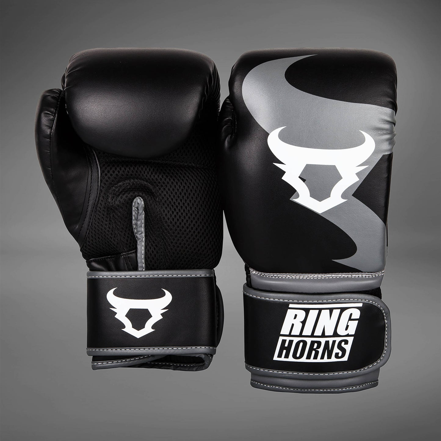 Ringhorns Charger by Venum Bokshandschoenen - Zwart
