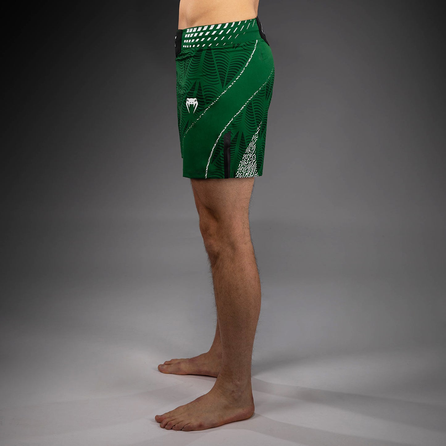 UFC Zenith by Venum Authentic Fight Night Short Fit Fight Short Heren - Groen