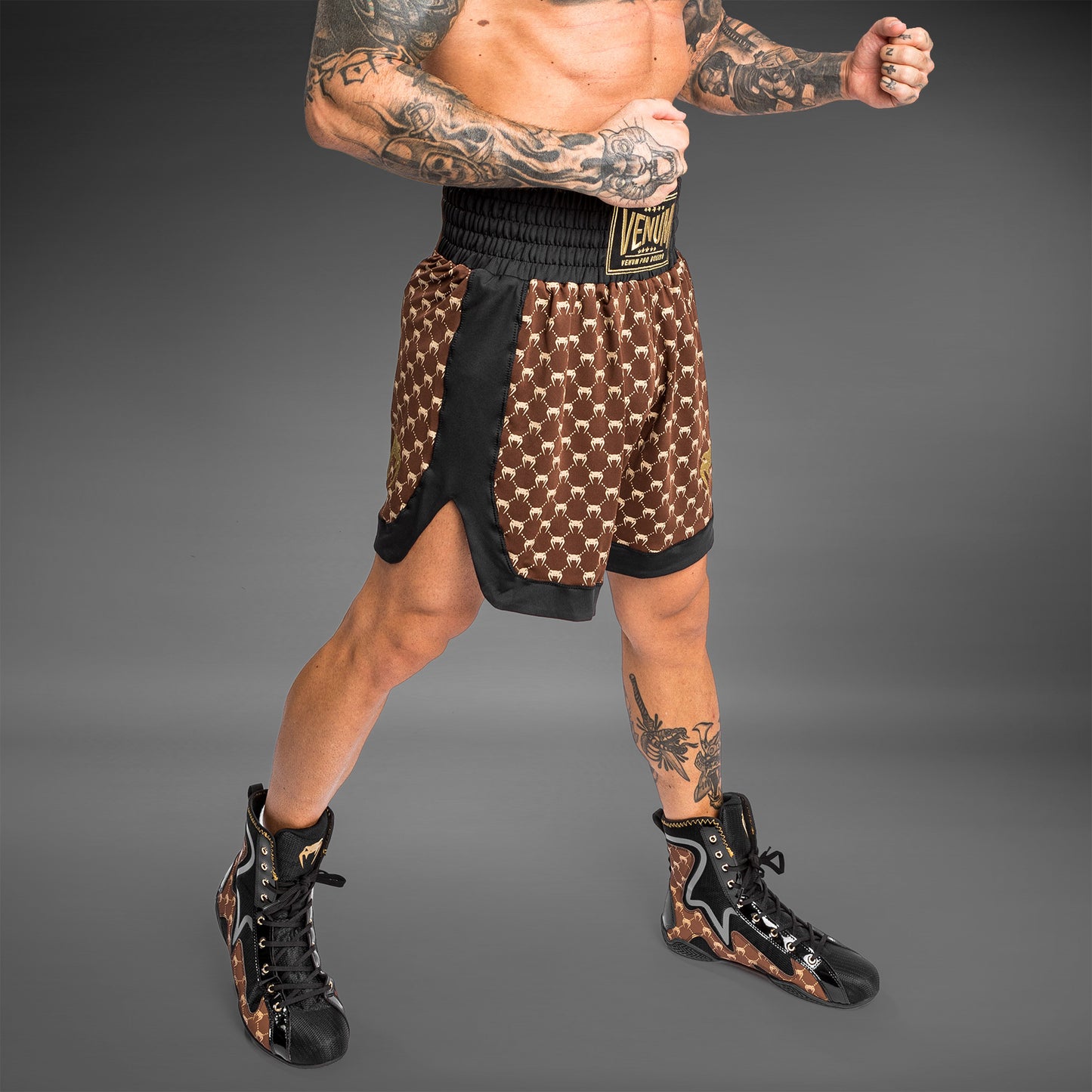 Venum Monogram Boxing Shorts - Zwart/Bruin
