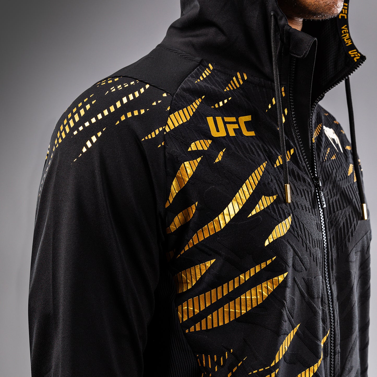 UFC Fusion by Venum Authentic Fight Night Hoodie voor Heren - Champion