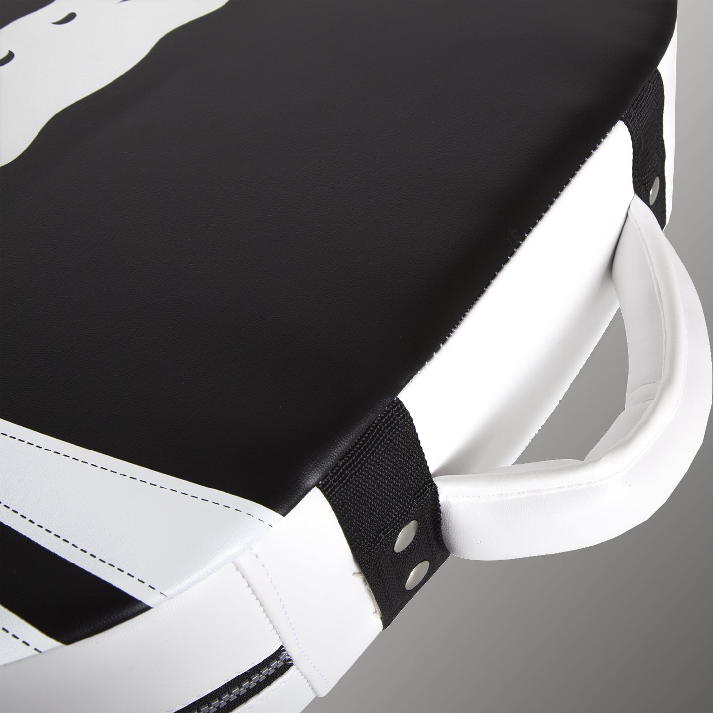 Venum Absolute Square Kick Shield - skintex-leer - zwart/ice